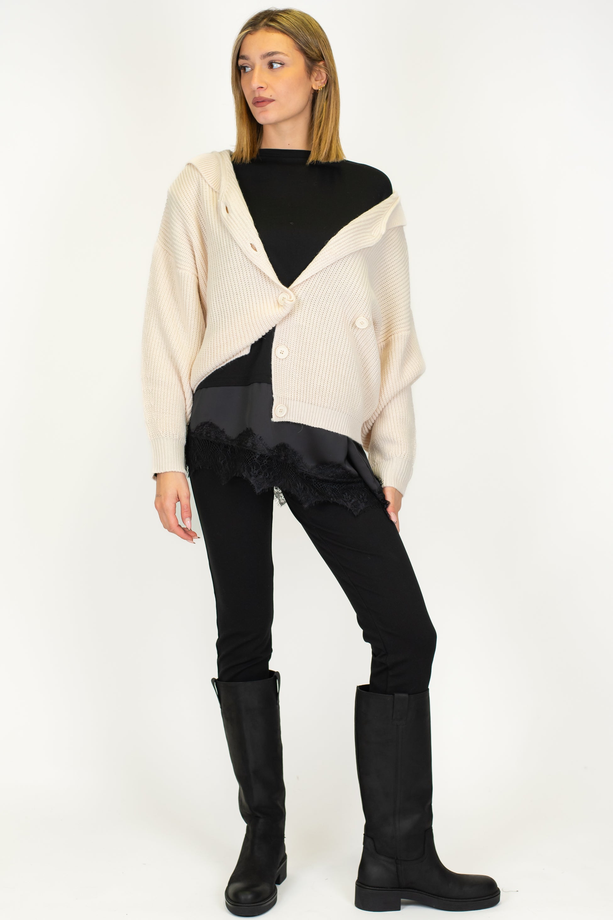 Tensione in - Shirt manica lunga con fondo in raso e pizzo