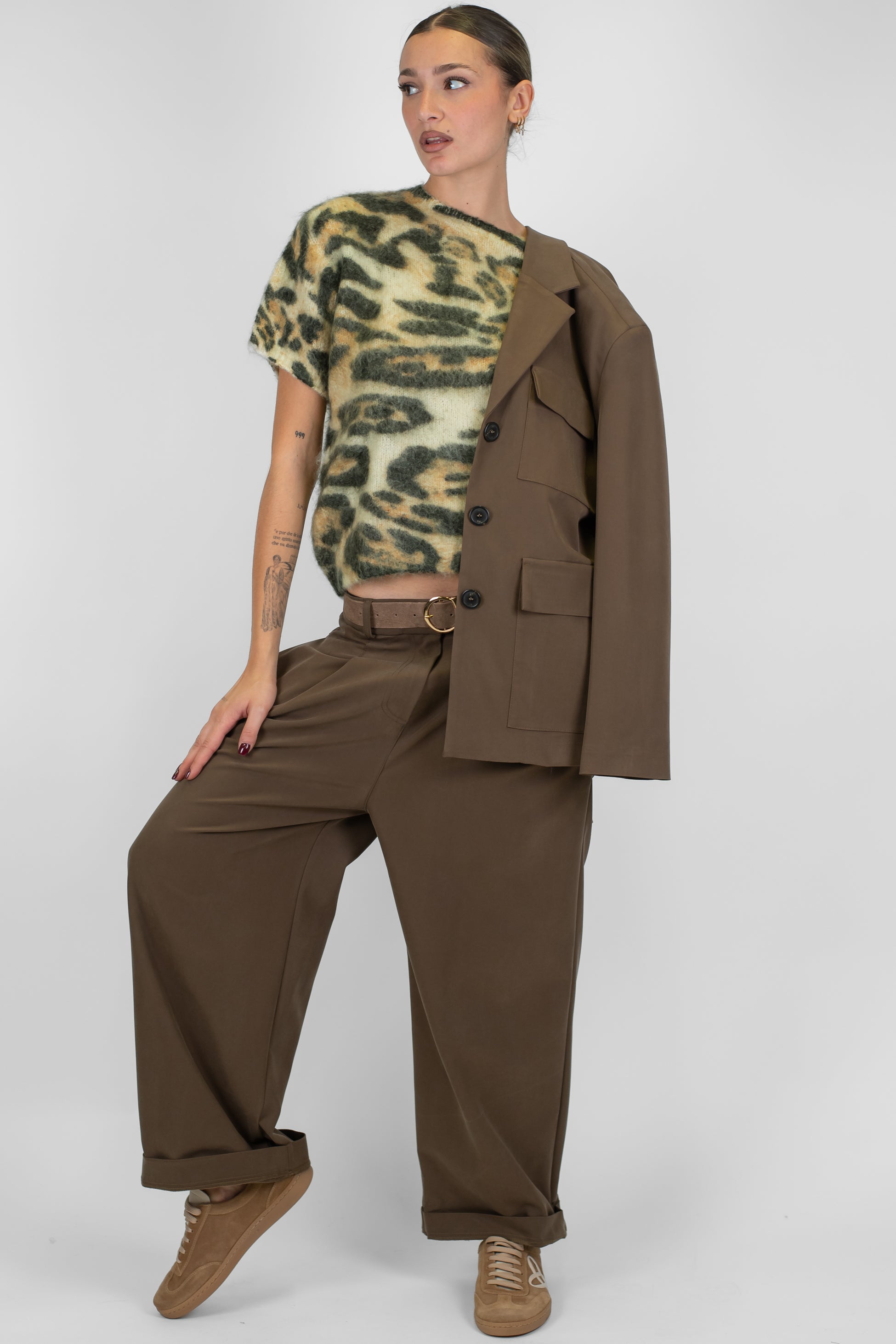 Maryley - Pantalone regular con doppia pinces e risvolto ampio sul fondo