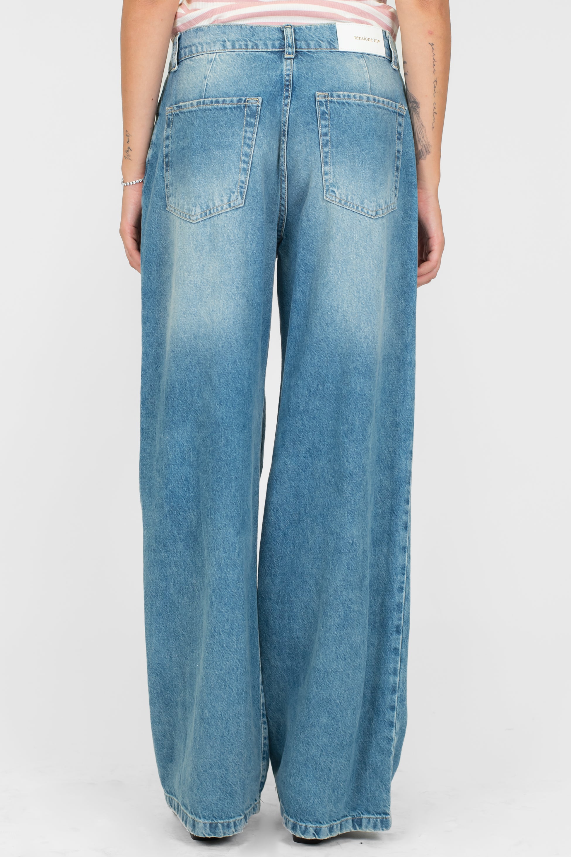 Tensione in - Jeans palazzo lavaggio medio