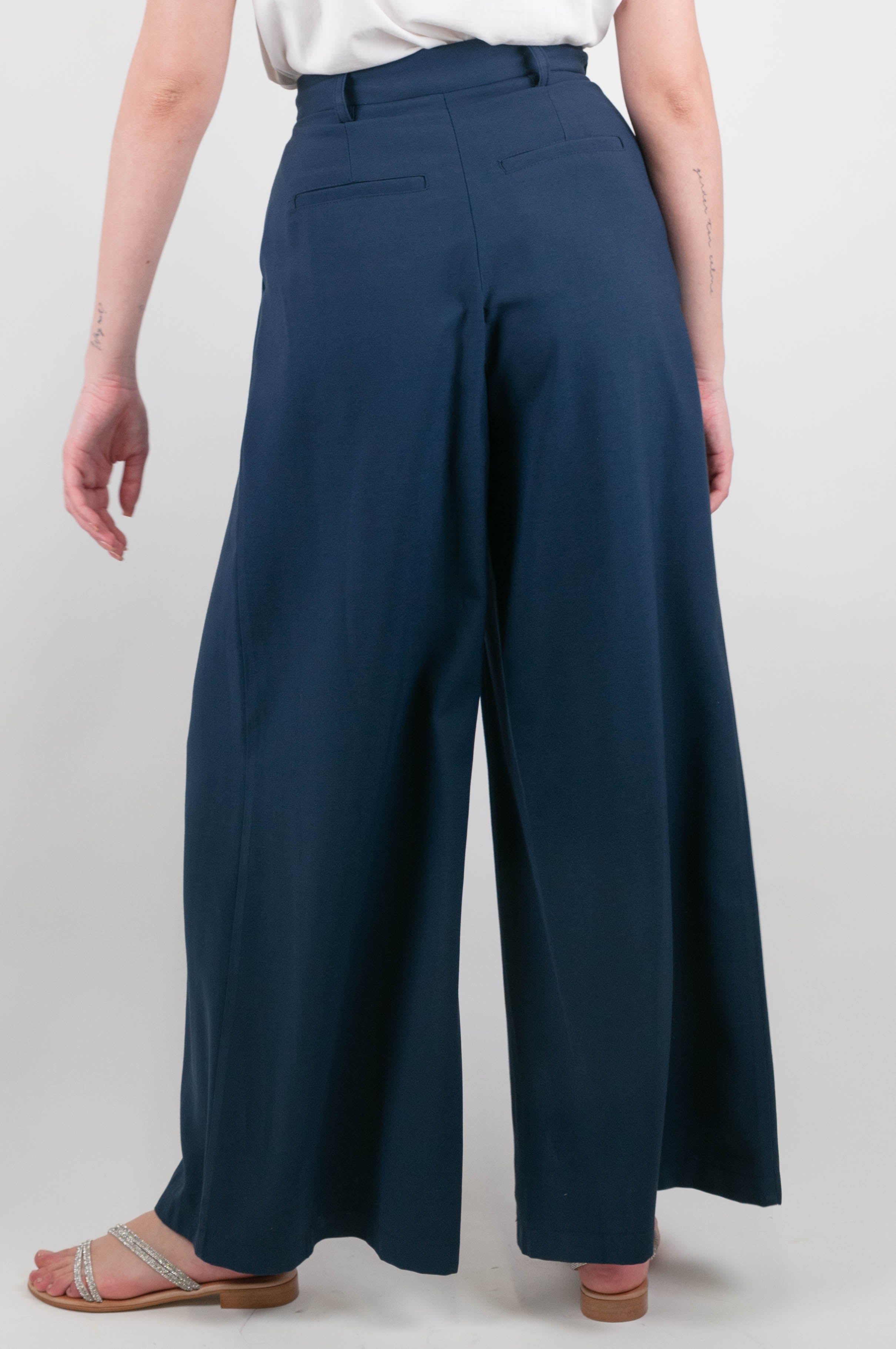 Tensione in - Pantalone palazzo con pinces