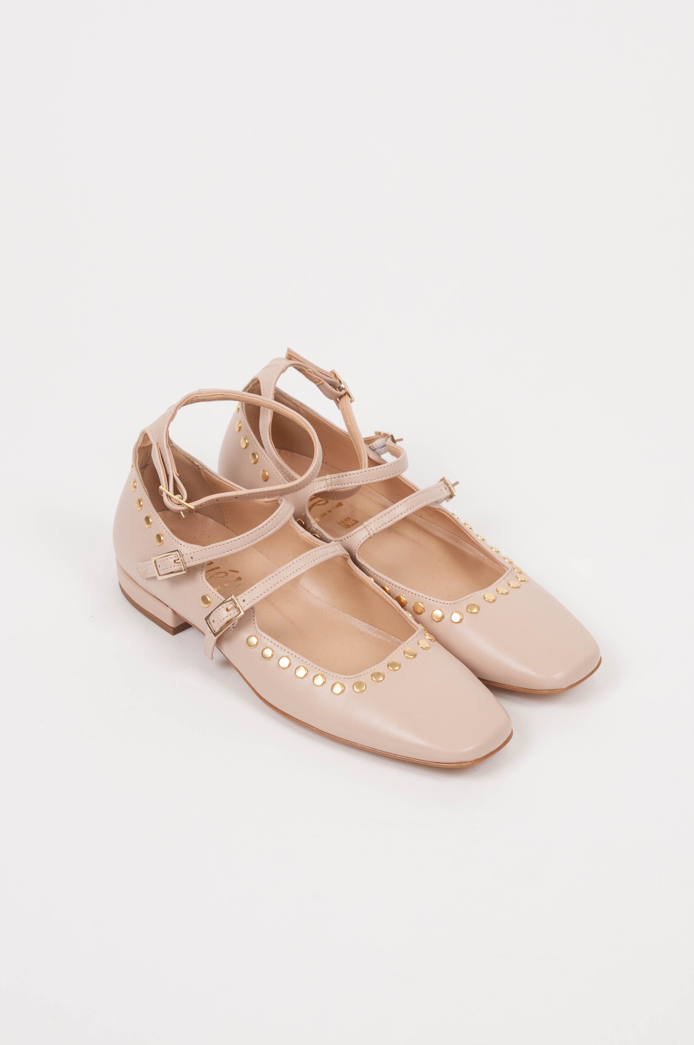 Ovyé - Faux leather ballerina with studs and straps