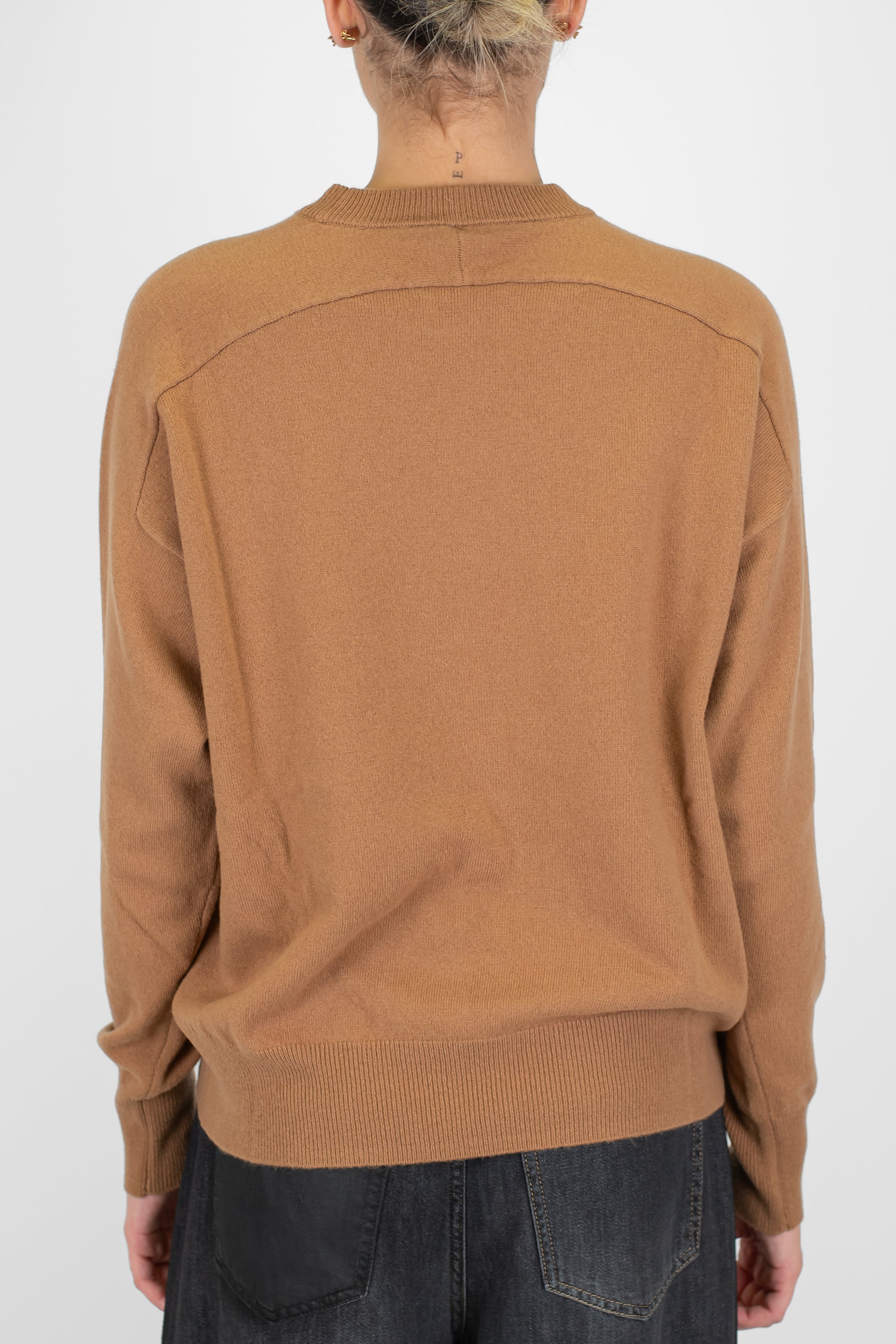 Tensione in - Maglia girocollo in pura lana