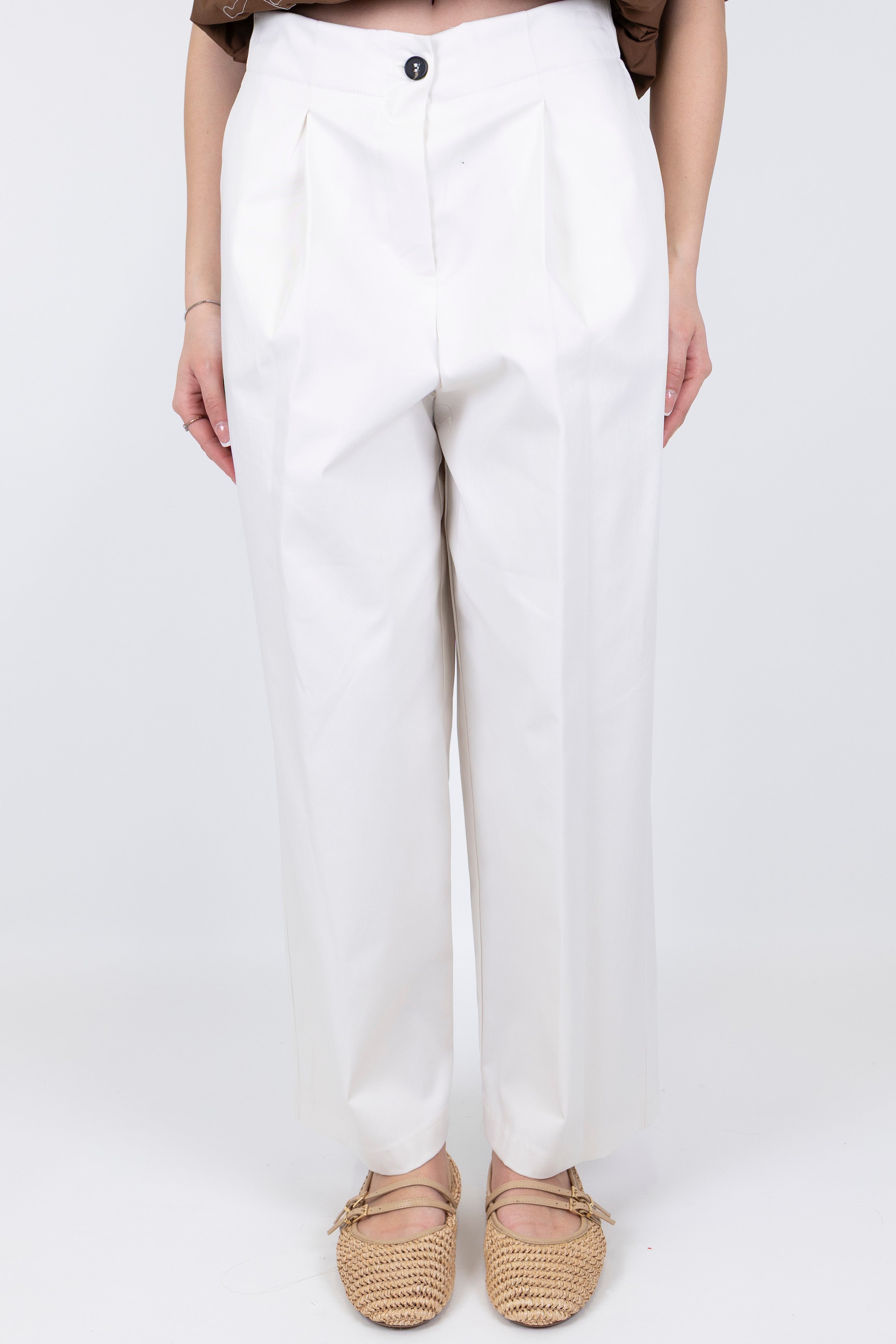 Tensione in - Pantalone regular a gamba ampia in cotone con pinces
