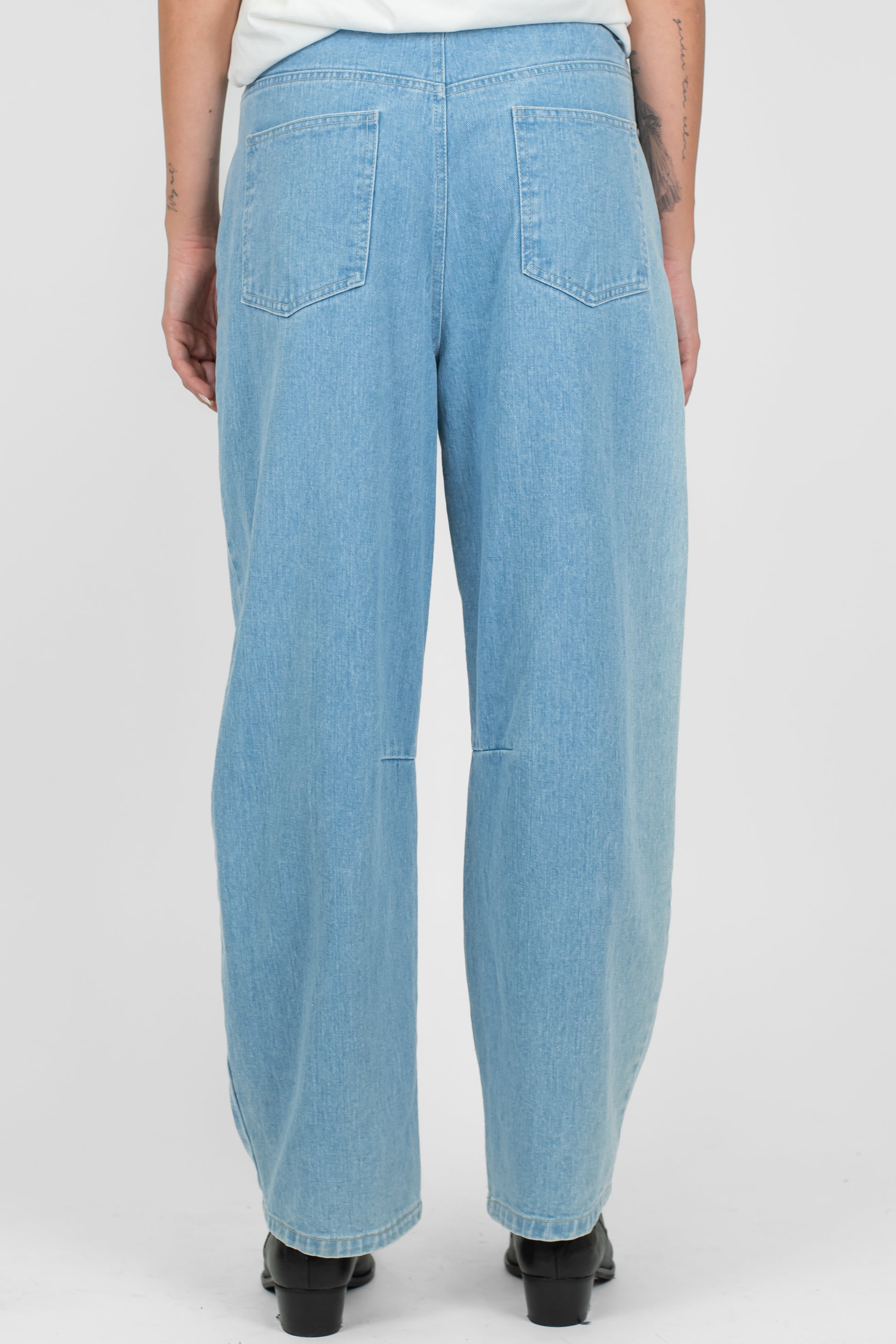 Tensione in - Jeans balloon lavaggio chiaro