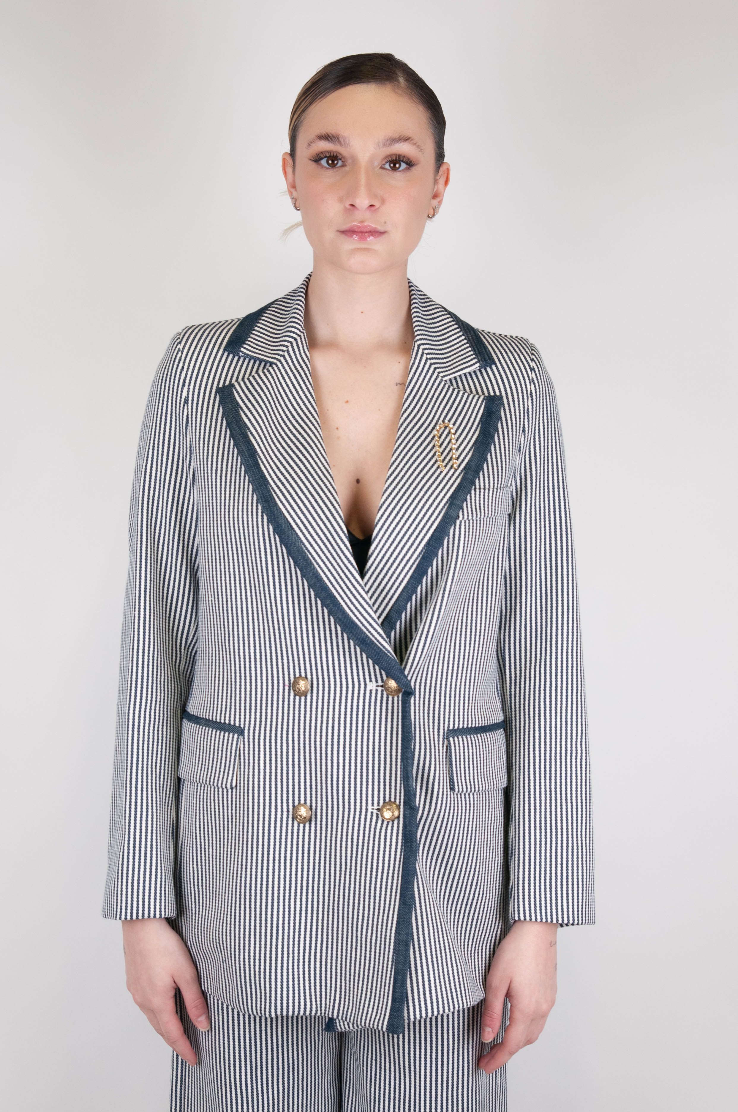 Tension in - Striped double-breasted jacket with contrasting profiles