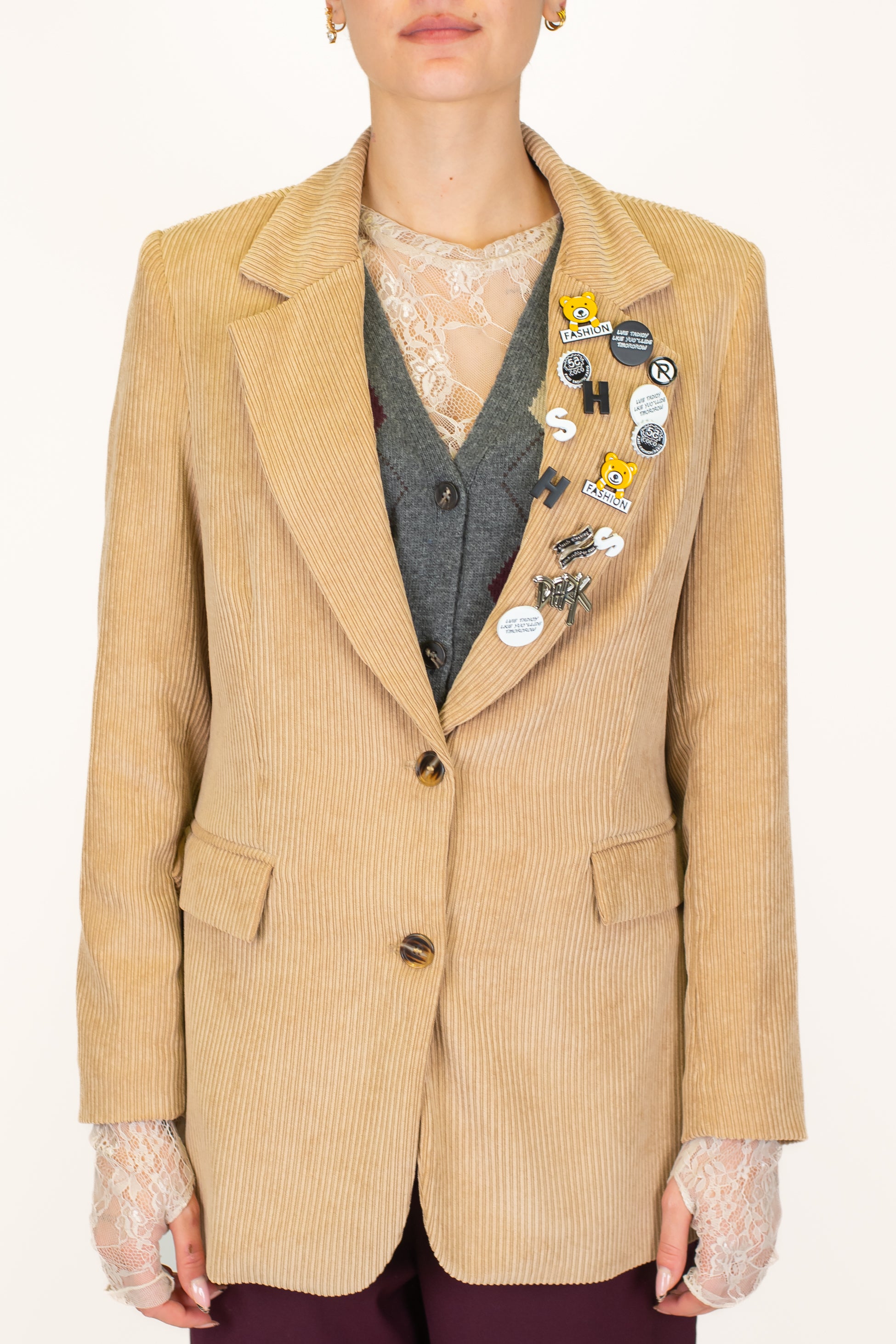 Tensione in - Giacca in velluto a coste con spille su rever