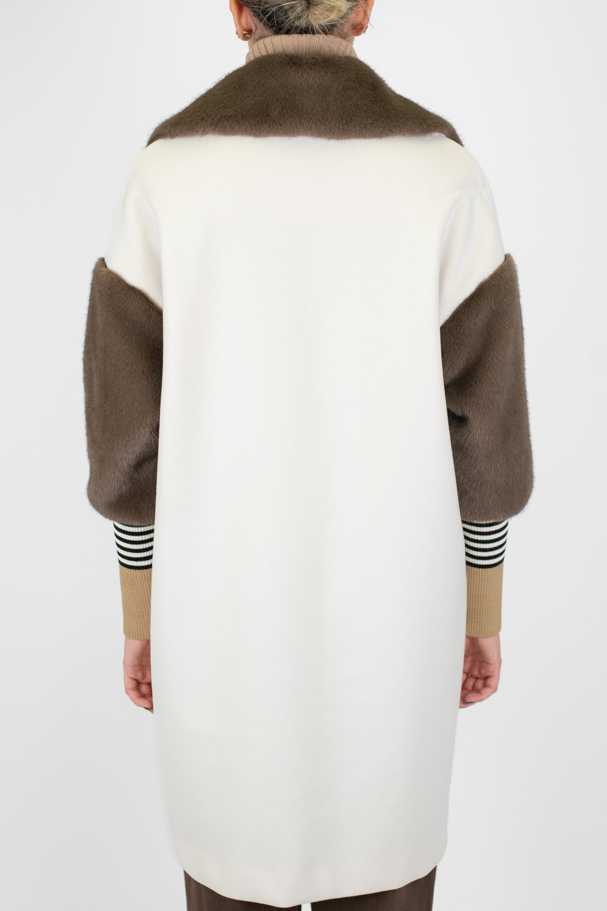 Maryley - Cappotto over monopetto con dettagli in ecopelliccia