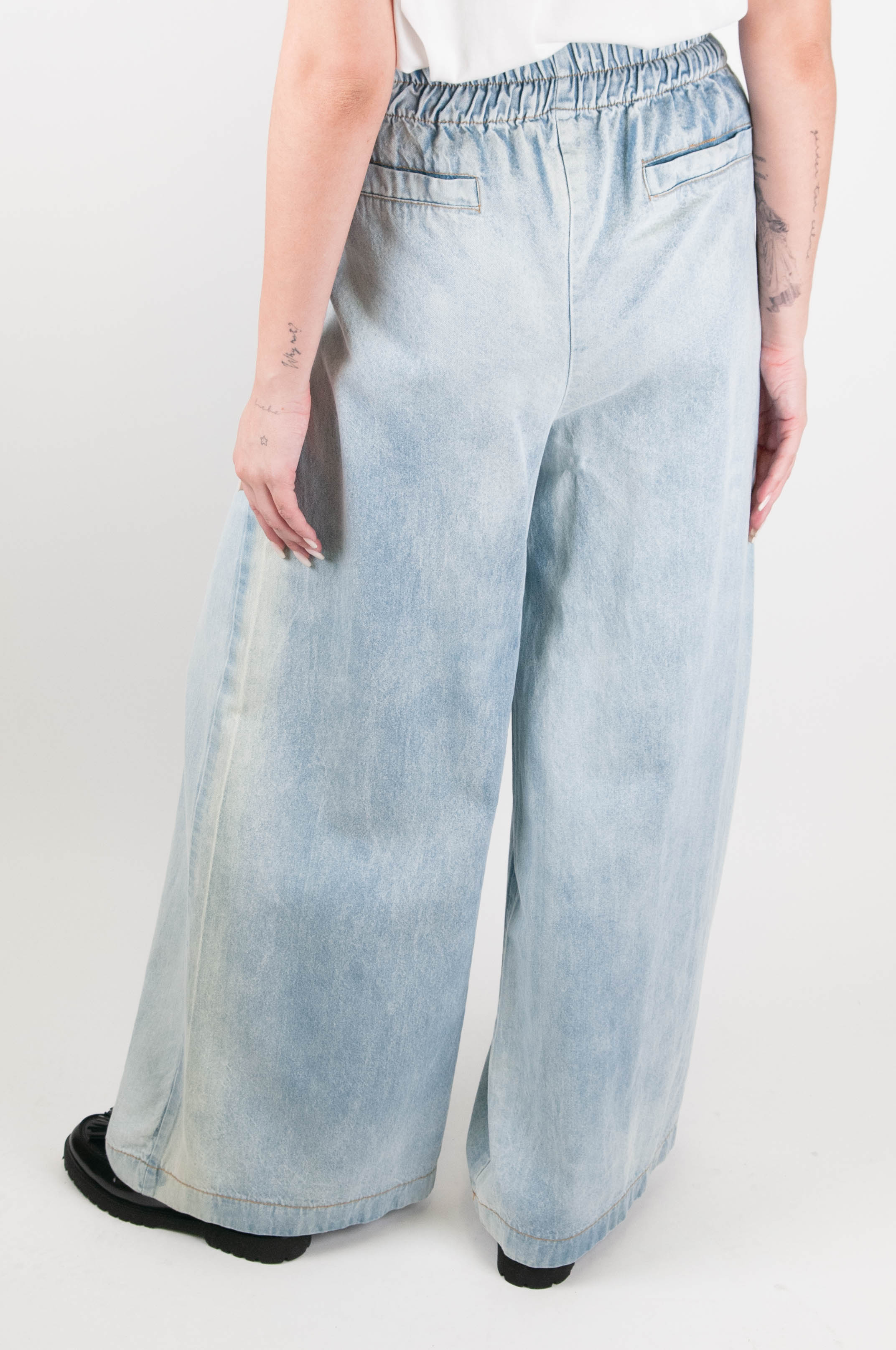 Tensione in - Pantalone palazzo effetto denim con coulisse