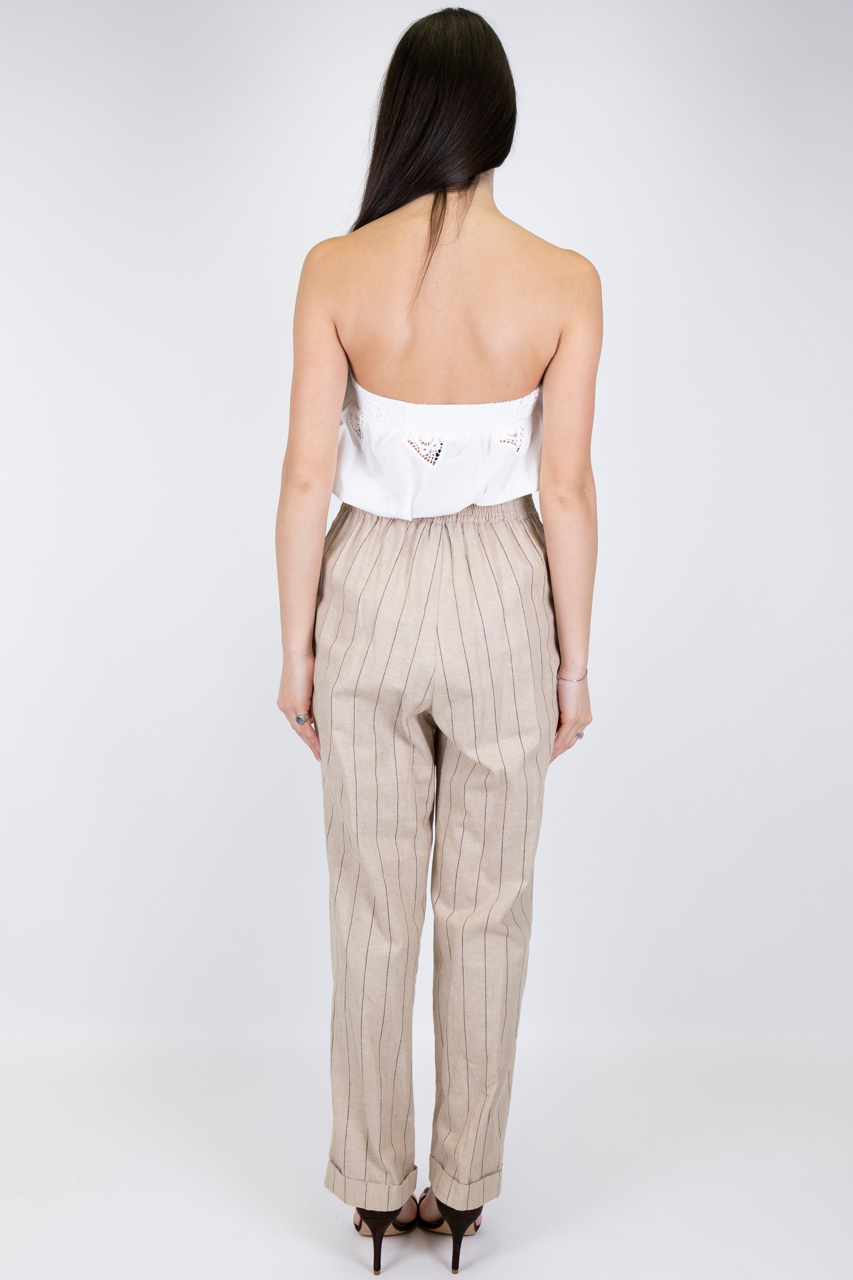 Maryley - Tuta a fascia con top in sangallo e pantalone palazzo in lino gessato