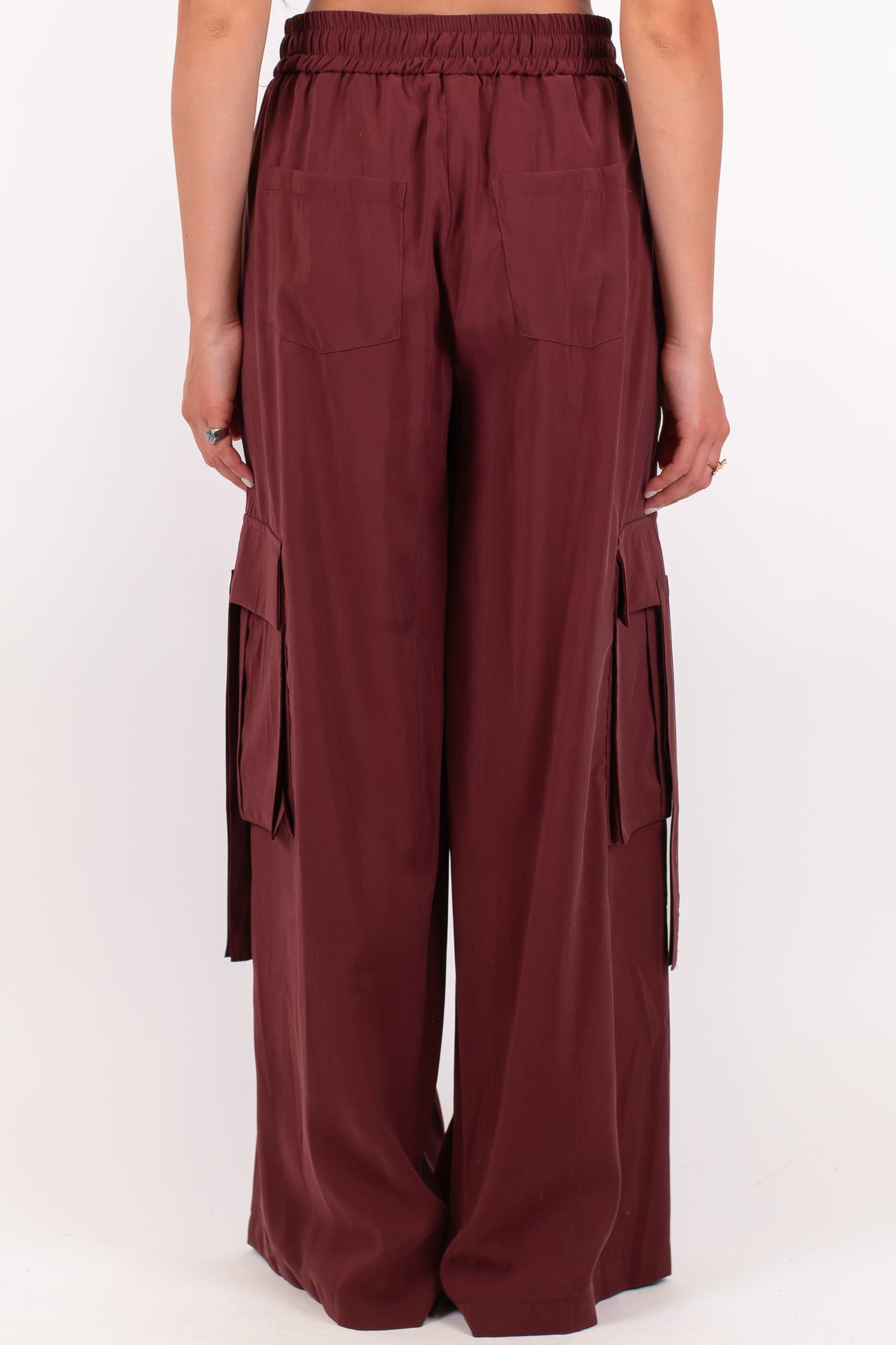 Tensione in - Pantalone palazzo cargo in viscosa leggera con coulisse