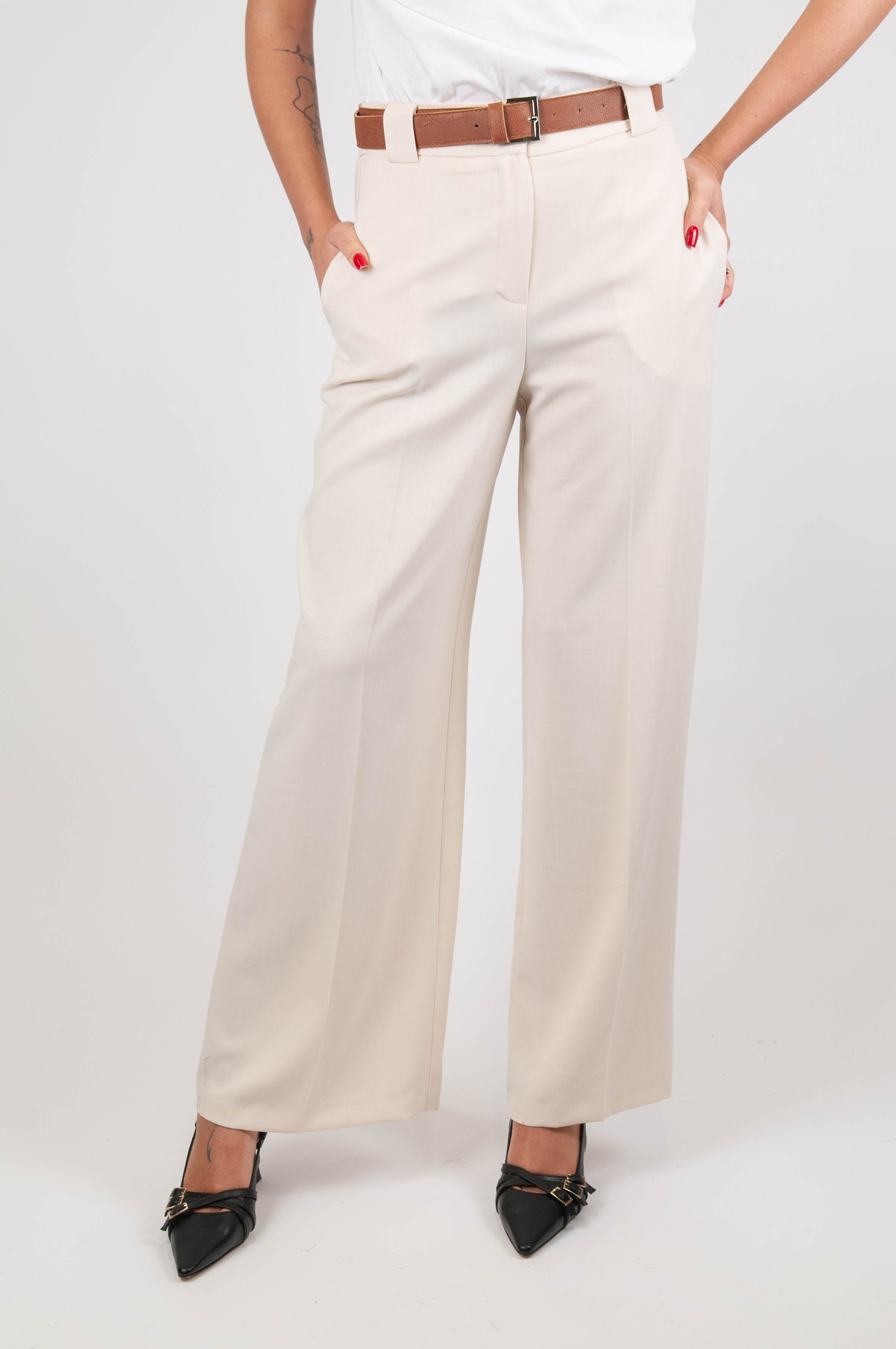 Tension in - Palazzo trousers with ironed crease