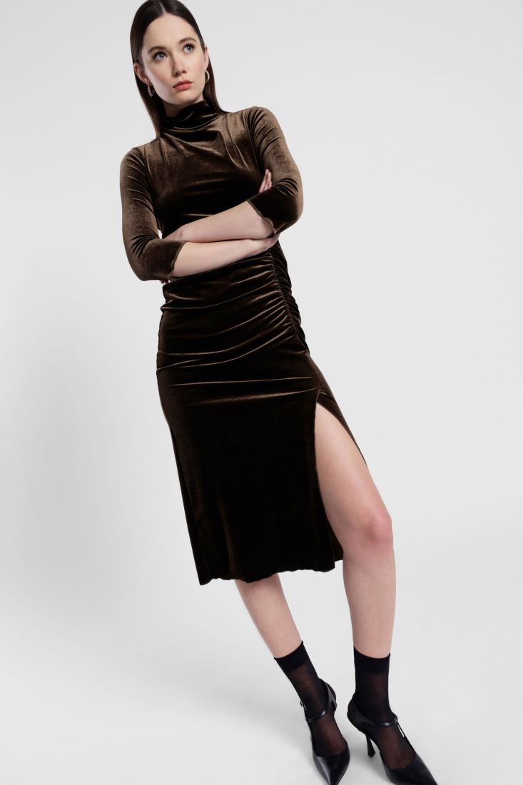 Dixie - Abito lungo in velluto drappeggiato a maniche tre quarti