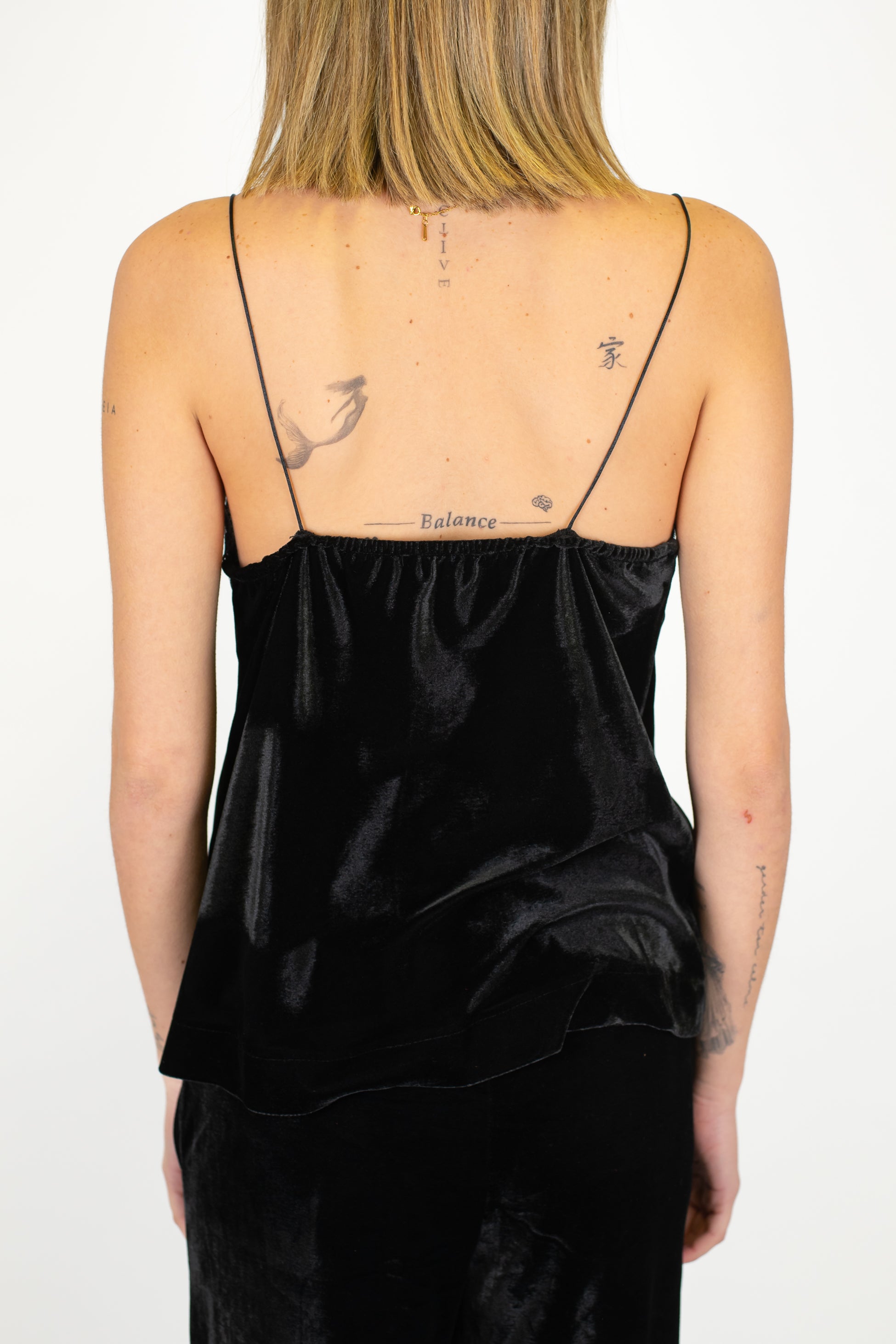 Maryley - Top scollo a V in velluto con bretelline e orlo in pizzo