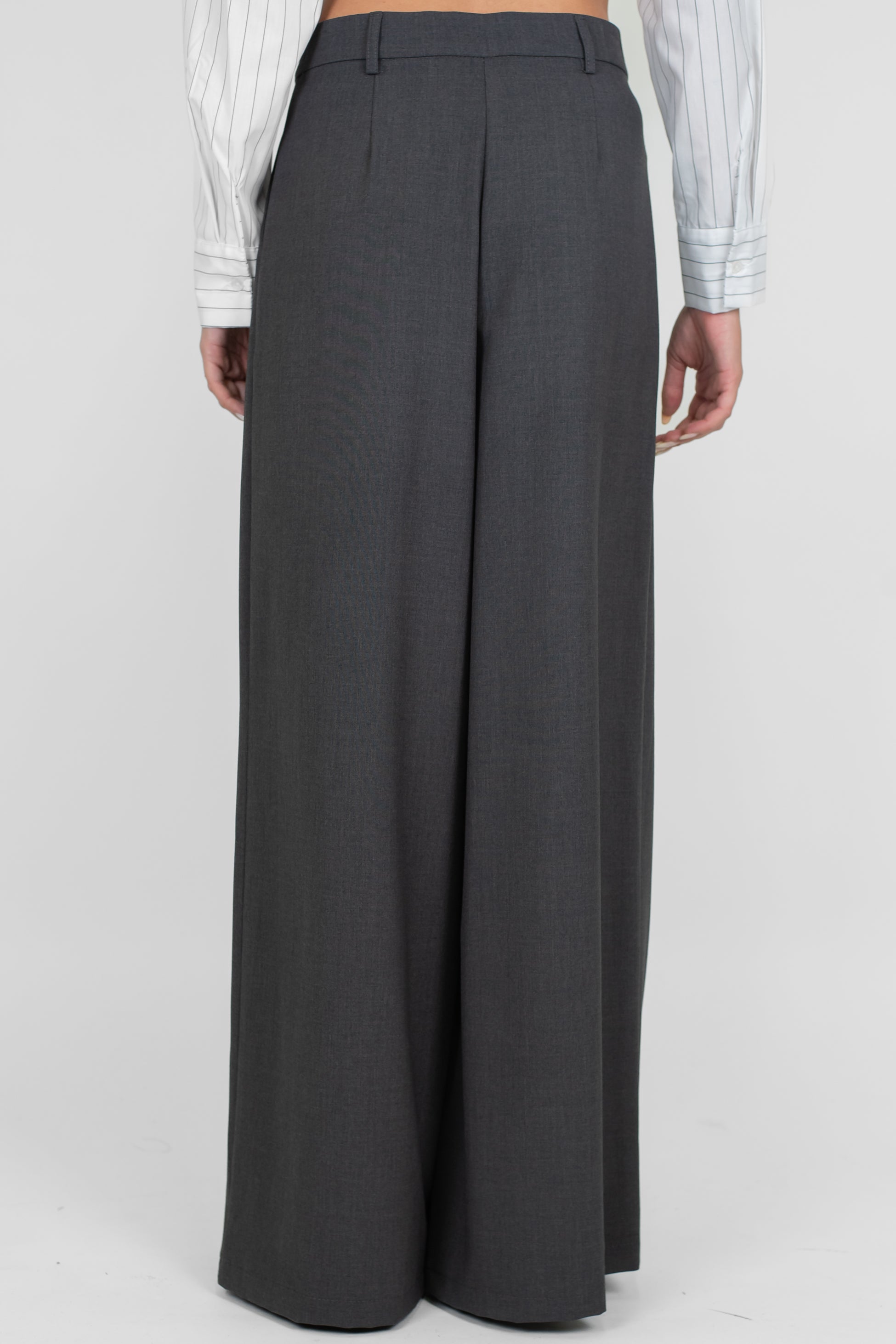 Tensione in - Pantalone palazzo con pinces