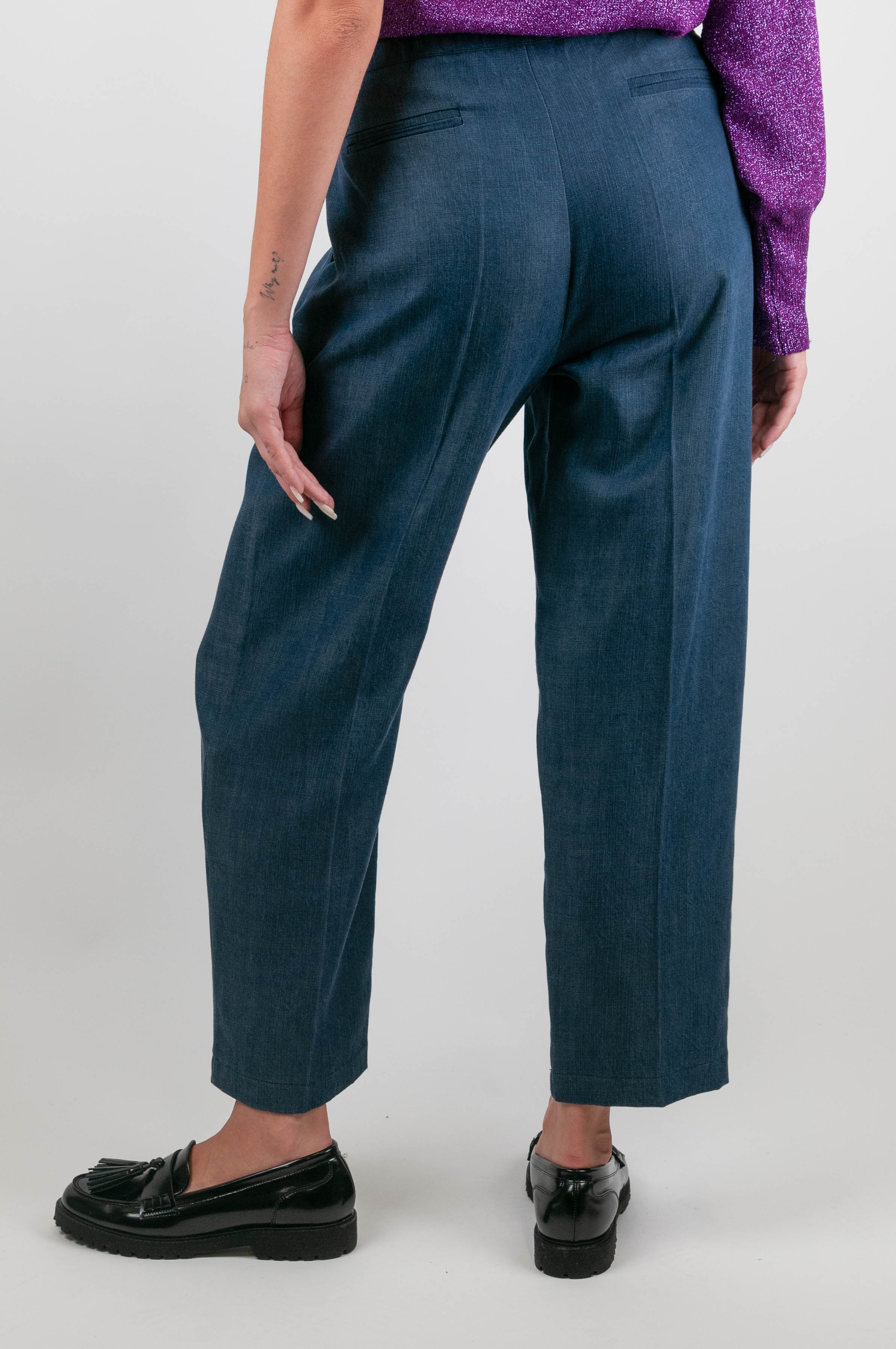 Tensione in - Pantalone in lyocell con pinces