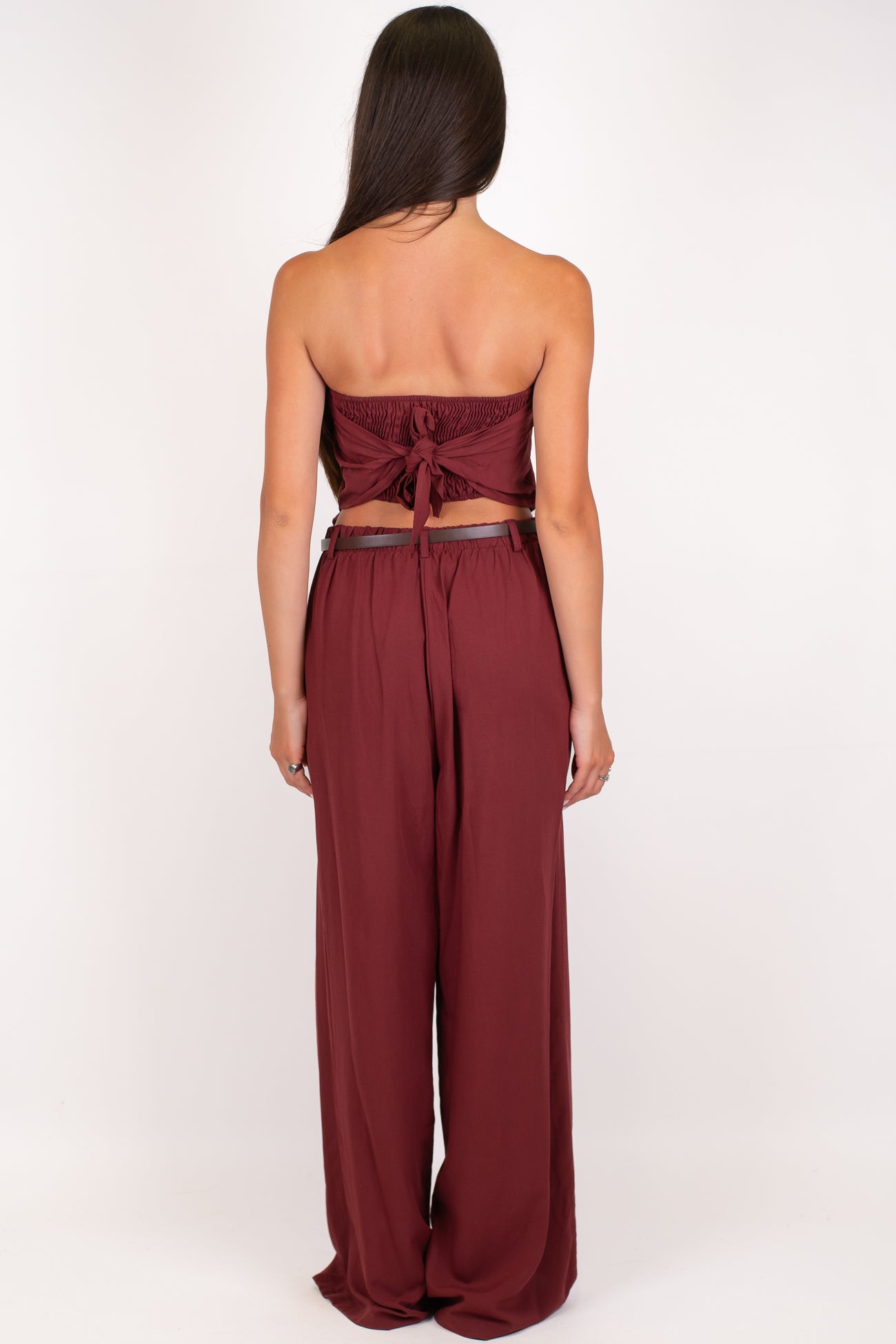 Haveone - Coordinato in misto lino con top a fascia allaccio sul retro e pantalone palazzo con pinces ed elastico sul retro
