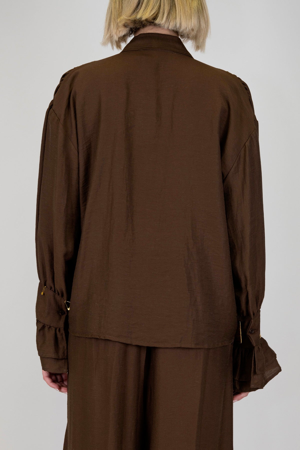 Haveone - Camicia over in misto lino con bracciali oro ai polsi