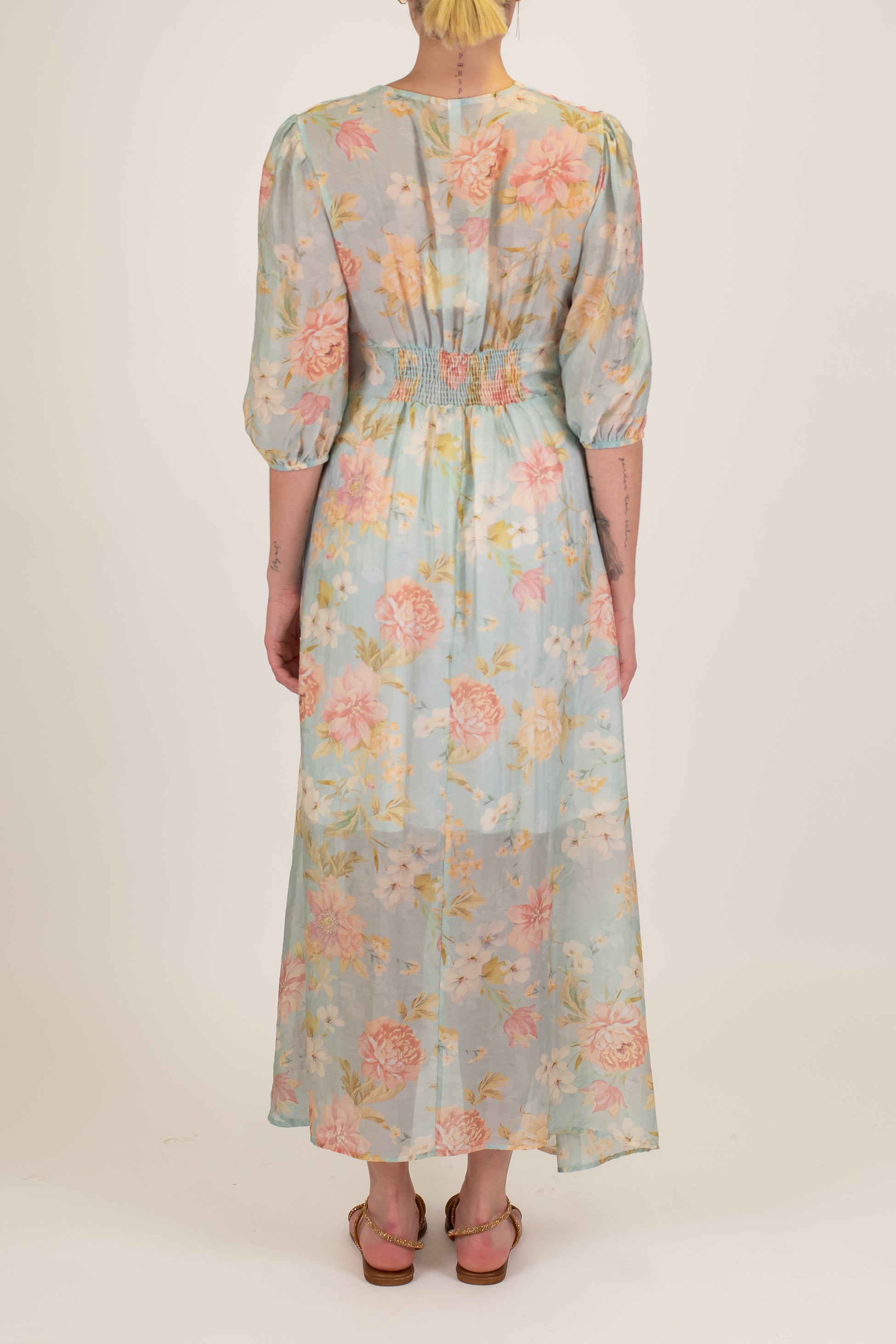 Tensione in - Chemisier fantasia floreale in viscosa con scollo a V e manica tre quarti