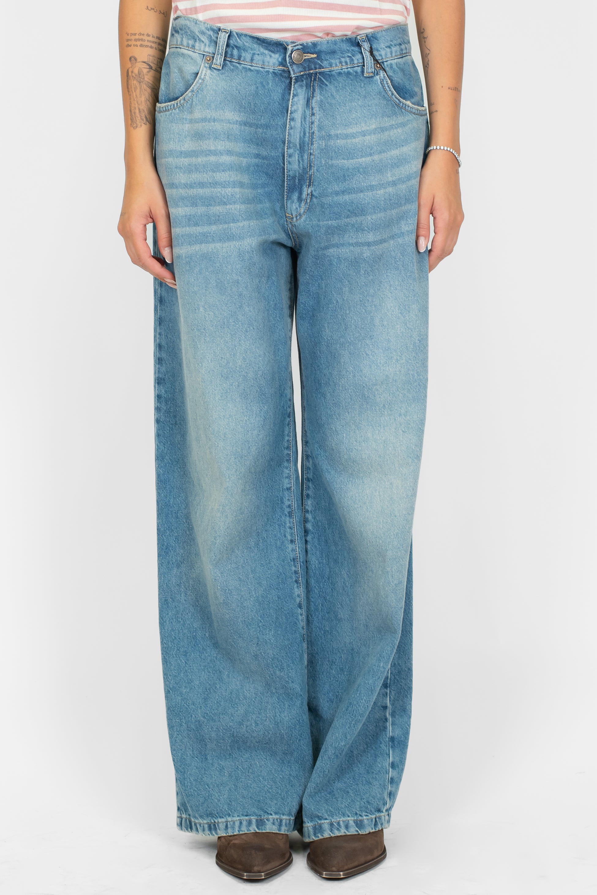 Tensione in - Jeans palazzo lavaggio medio