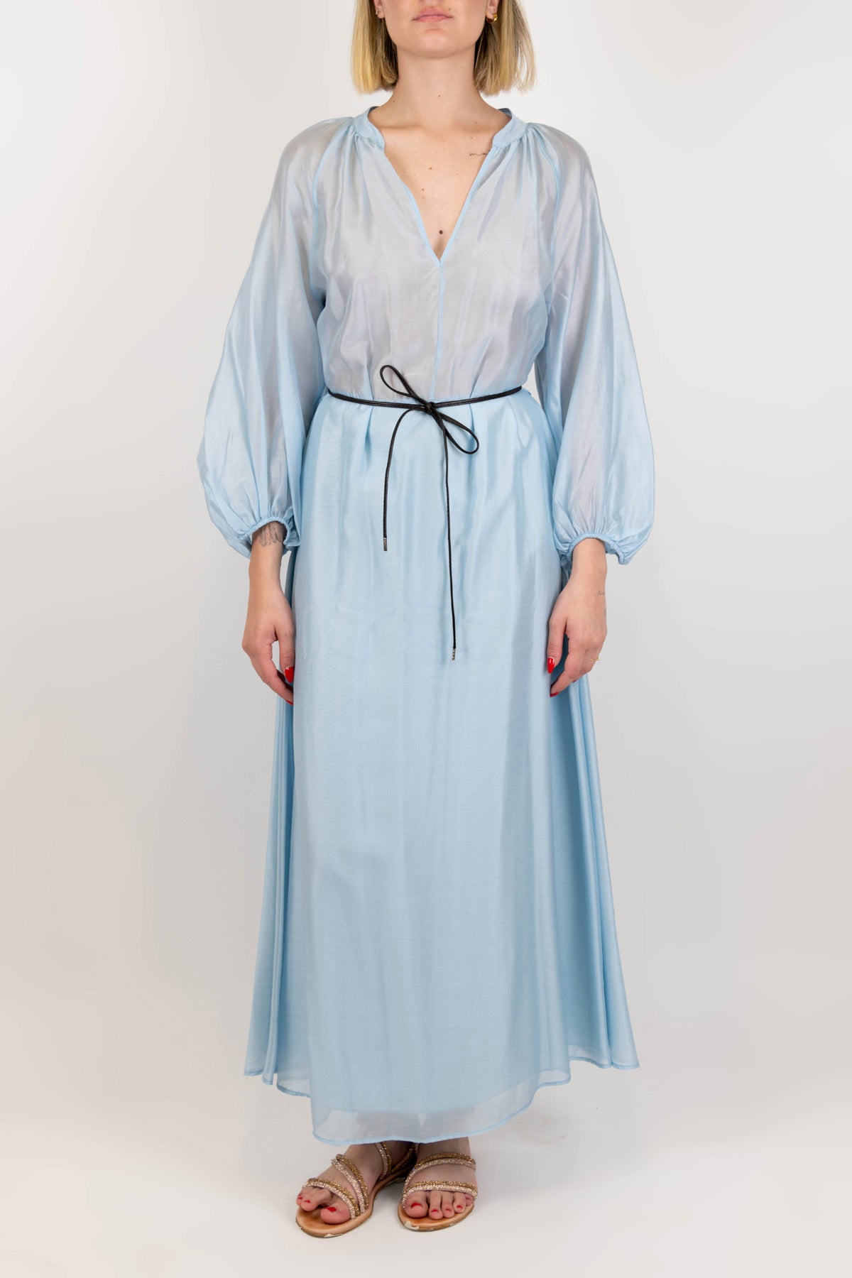 Tensione in - Abito lungo tinta unita in tencel con scollo a V