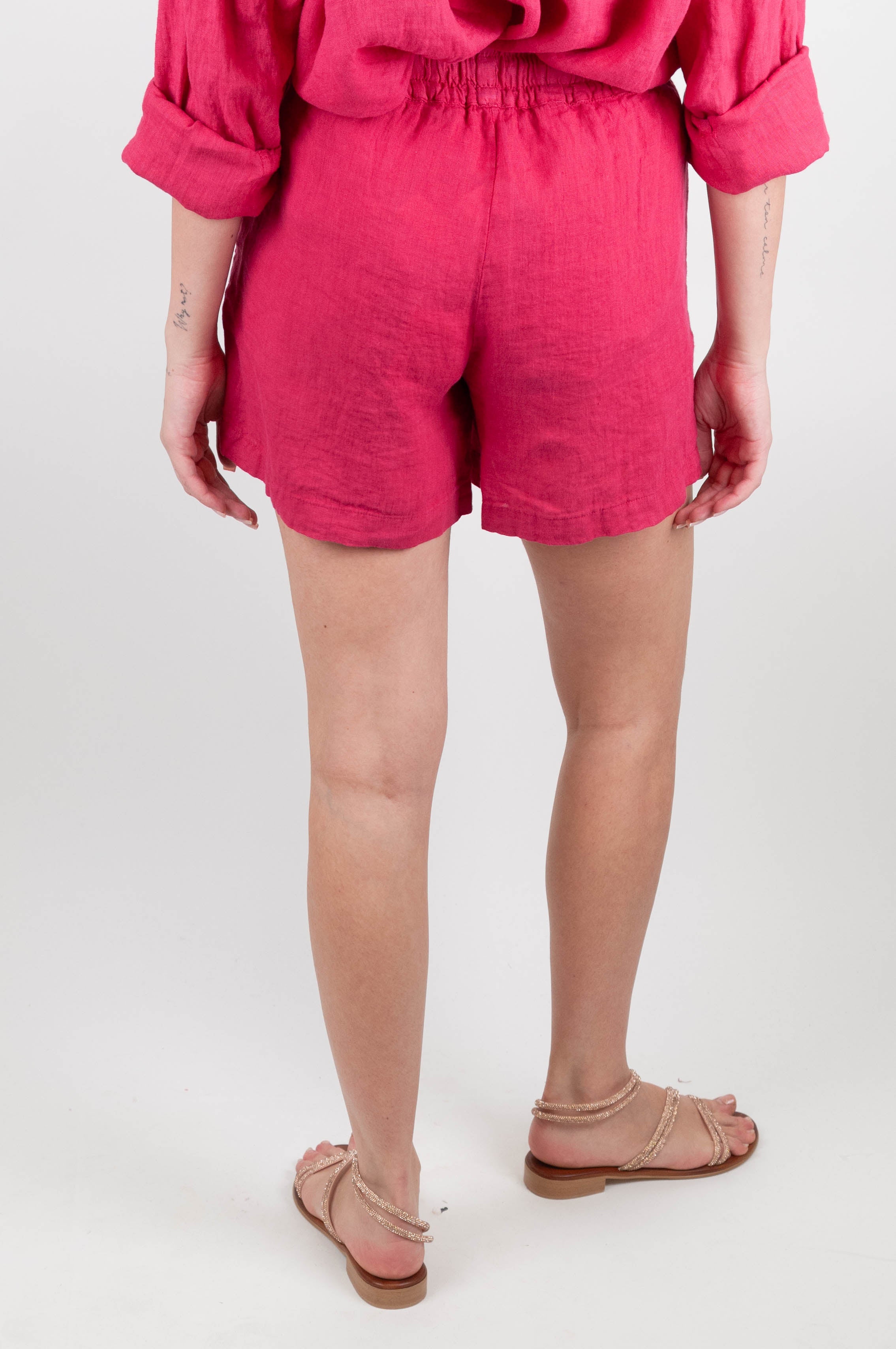 Tensione in - Shorts in puro lino con coulisse