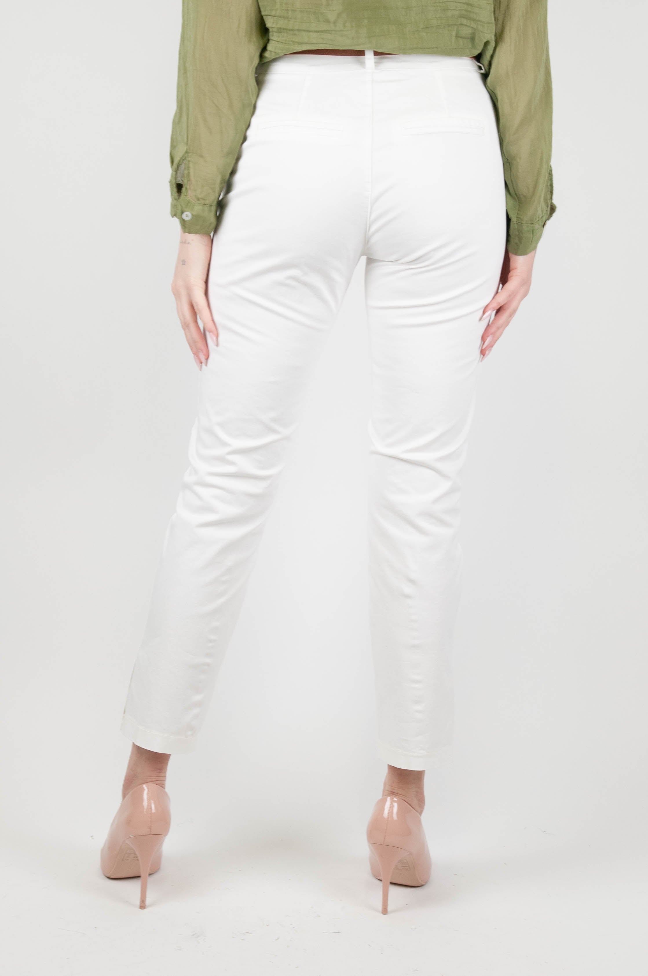 Motel - Slim trousers with side slits on the bottom