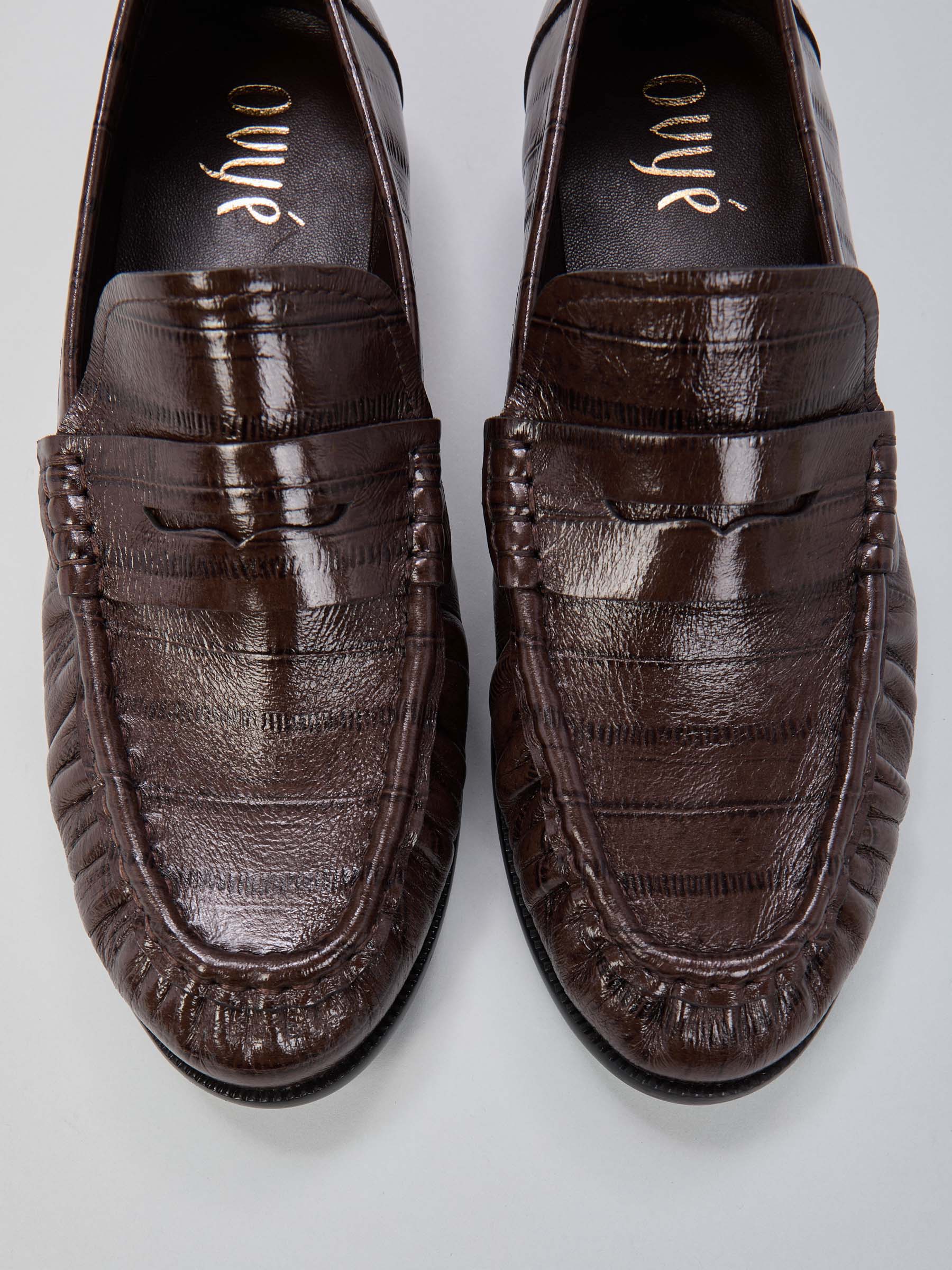Ovyé - Mocassino in pelle rigata arricciata