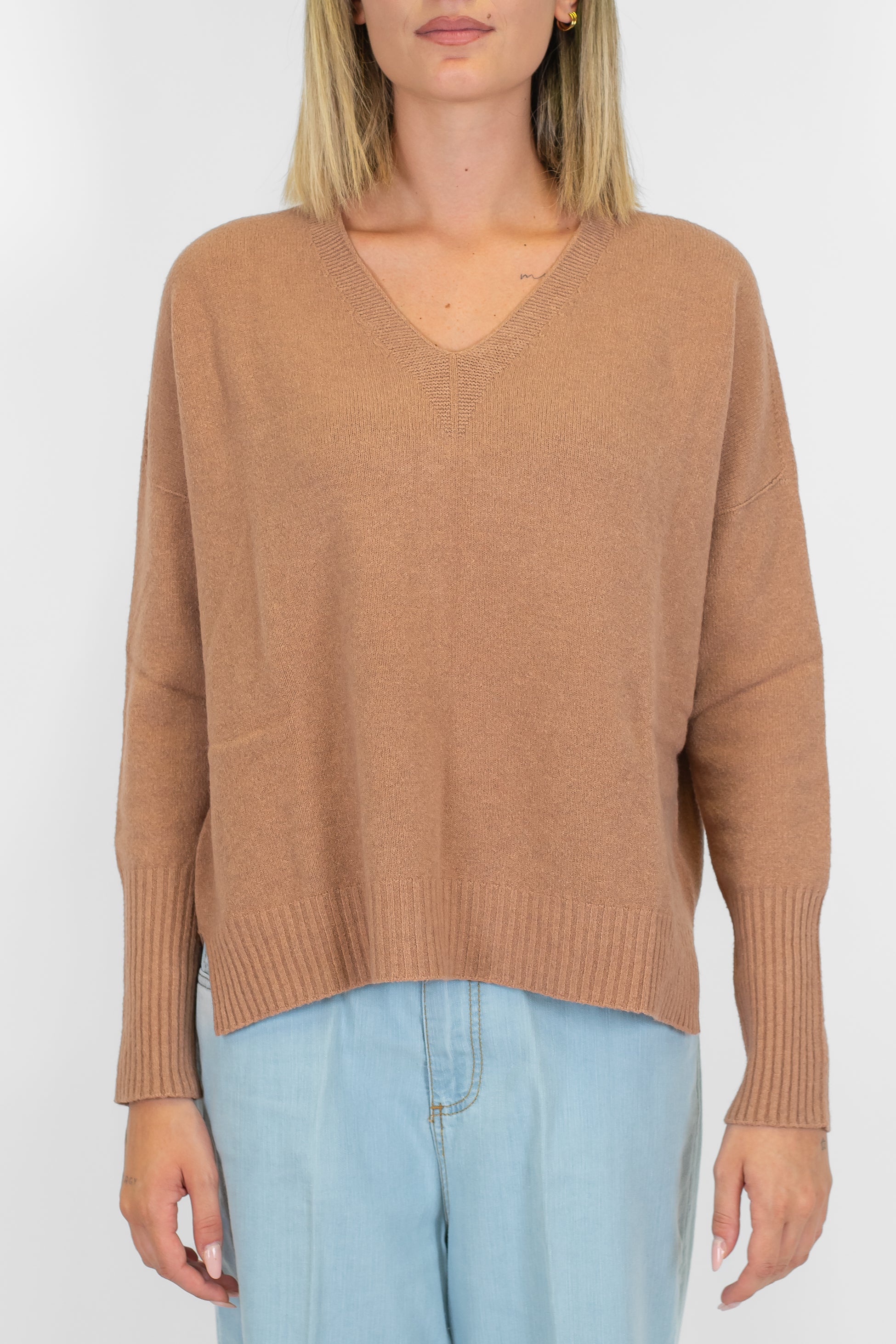 Kontatto - Maglia over con scollo a V