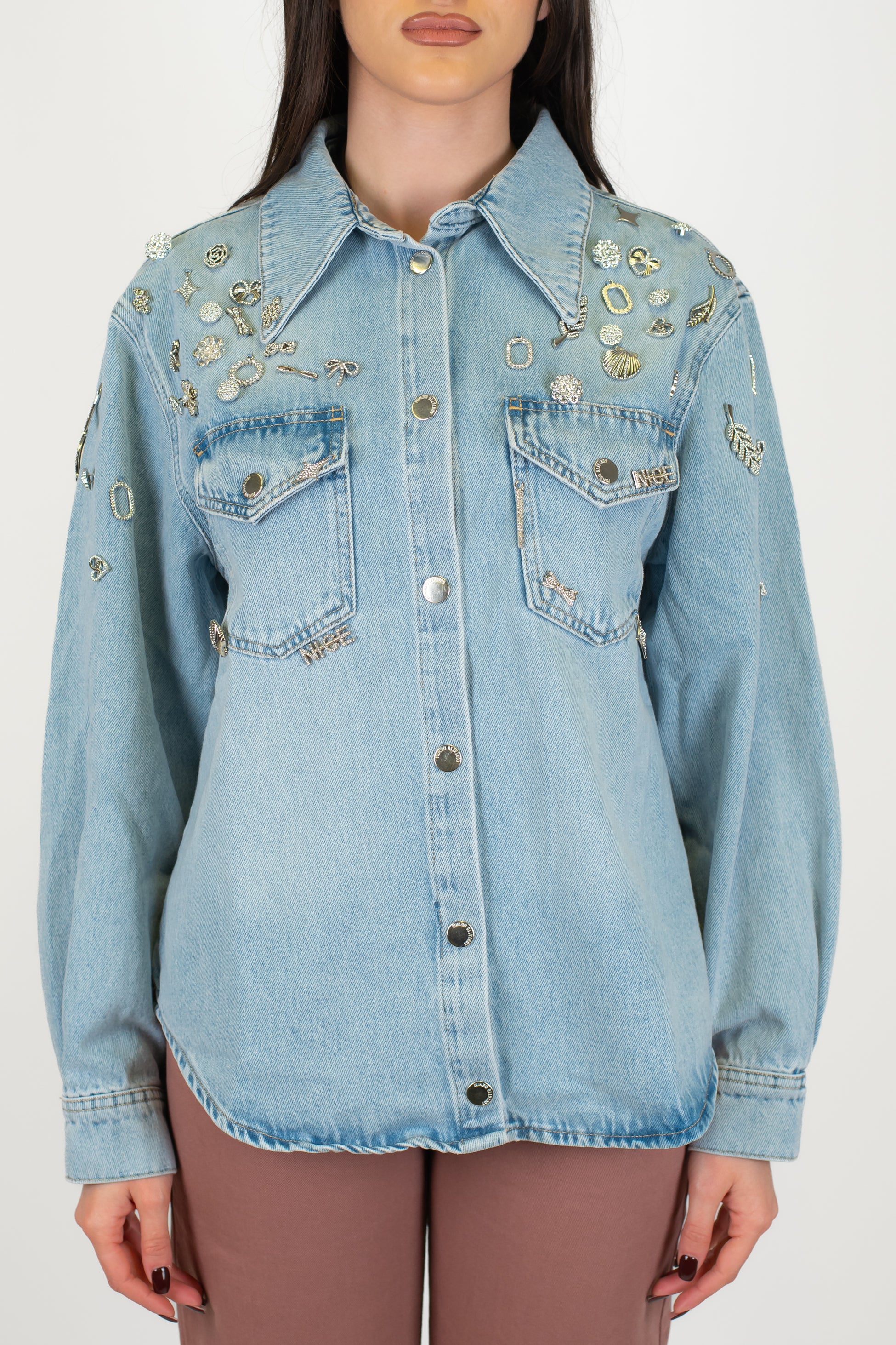 Kontatto - Giacca di jeans con applicazioni charms