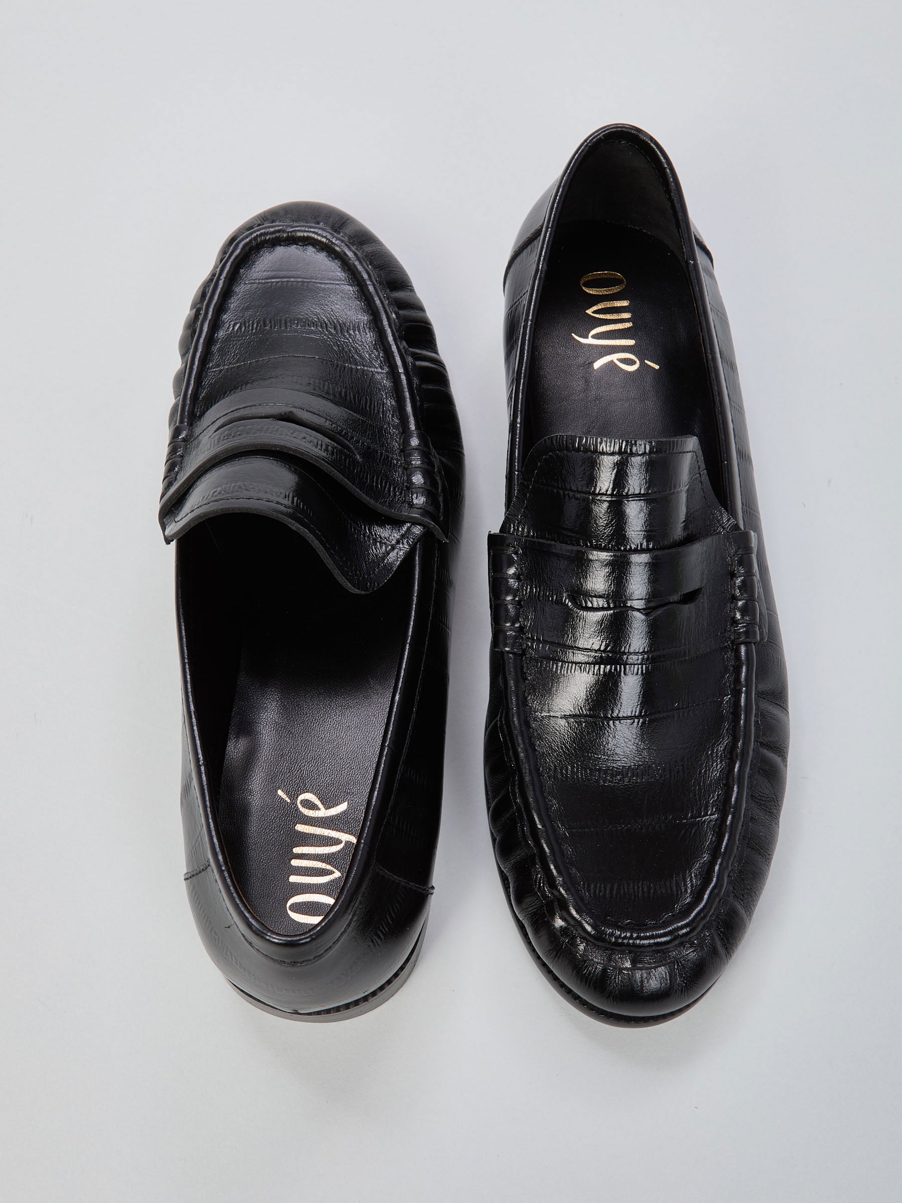 Ovyé - Mocassino in pelle rigata arricciata