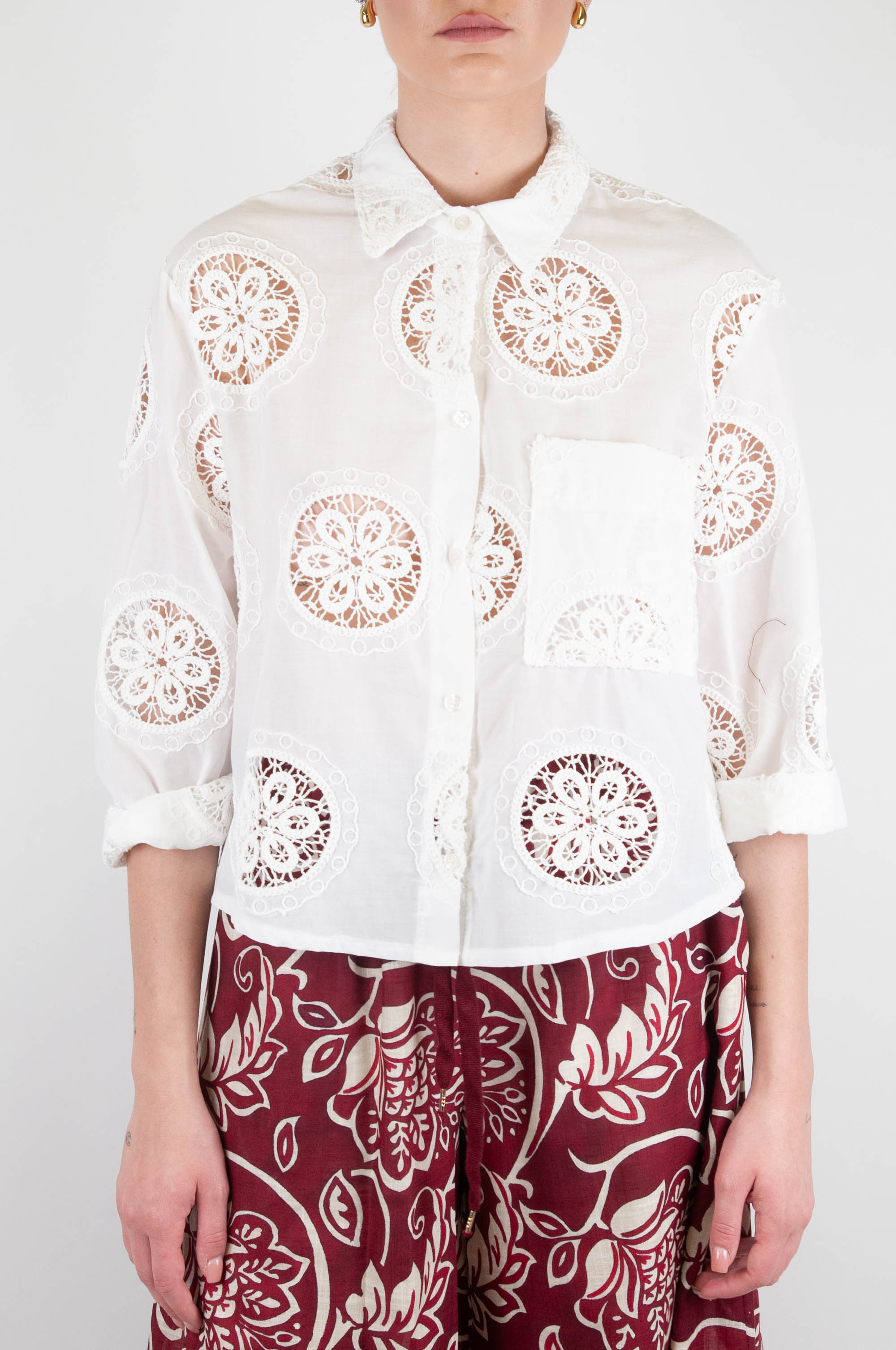 Motel - Shirt with circular embroidery and chest pocket