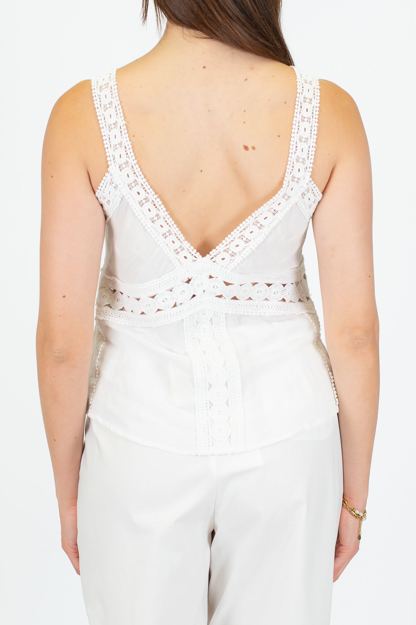 Tensione in - Top in lino/viscosa con bretella e dettagli crochet