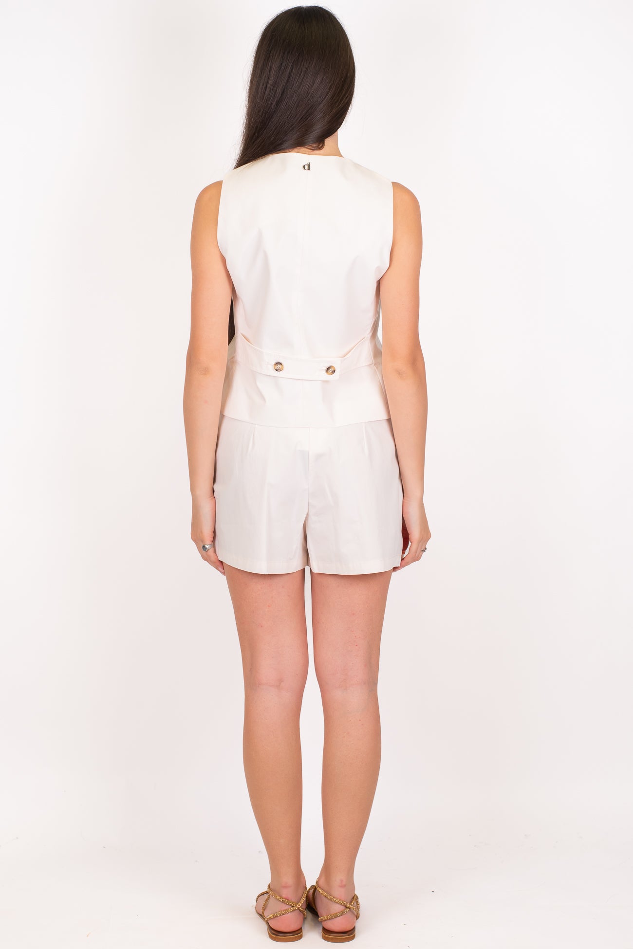 Dixie - Coordinato gilet sfiancato e shorts con pinces in cotone