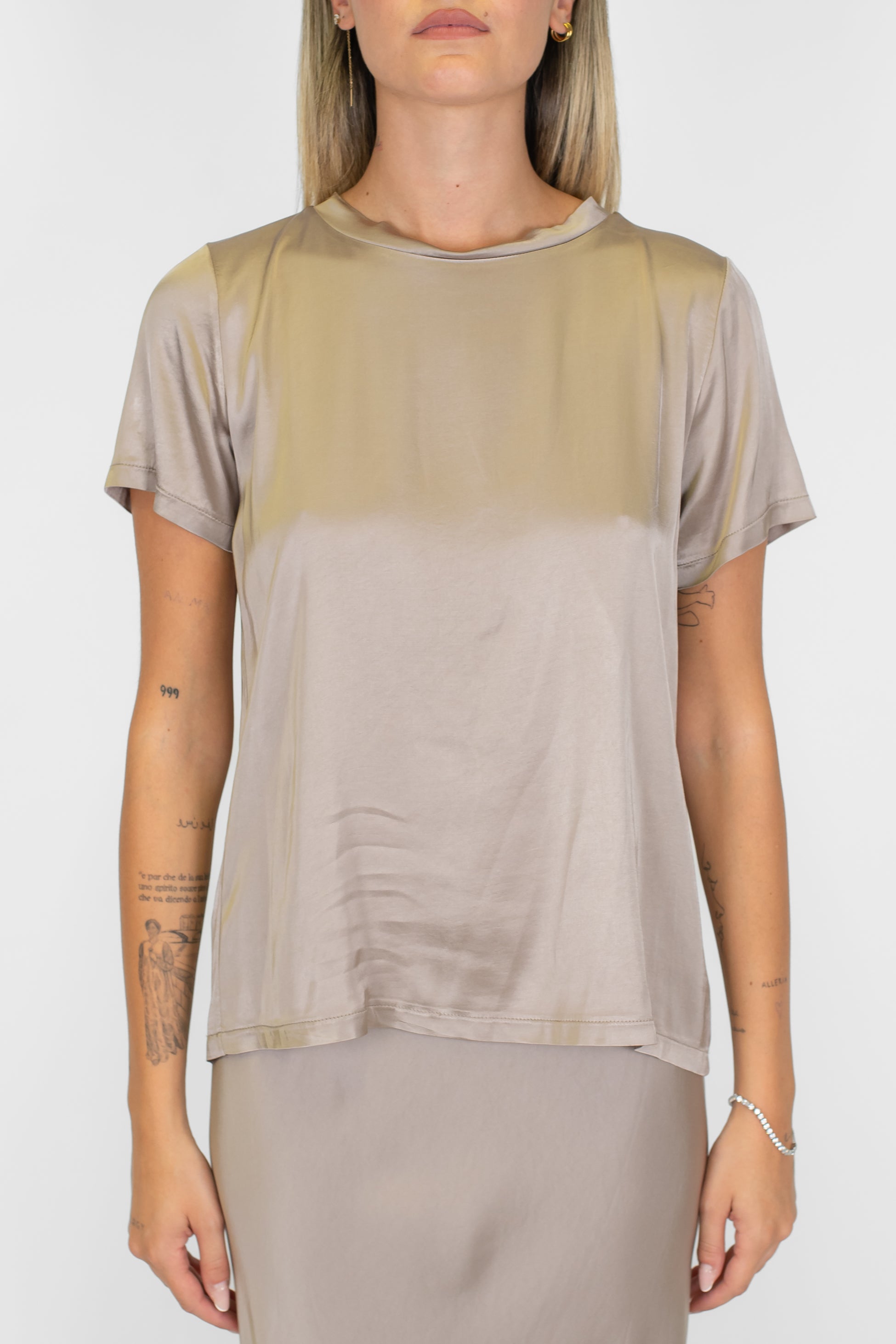 Tensione in - T-shirt mezzamanica in viscosa