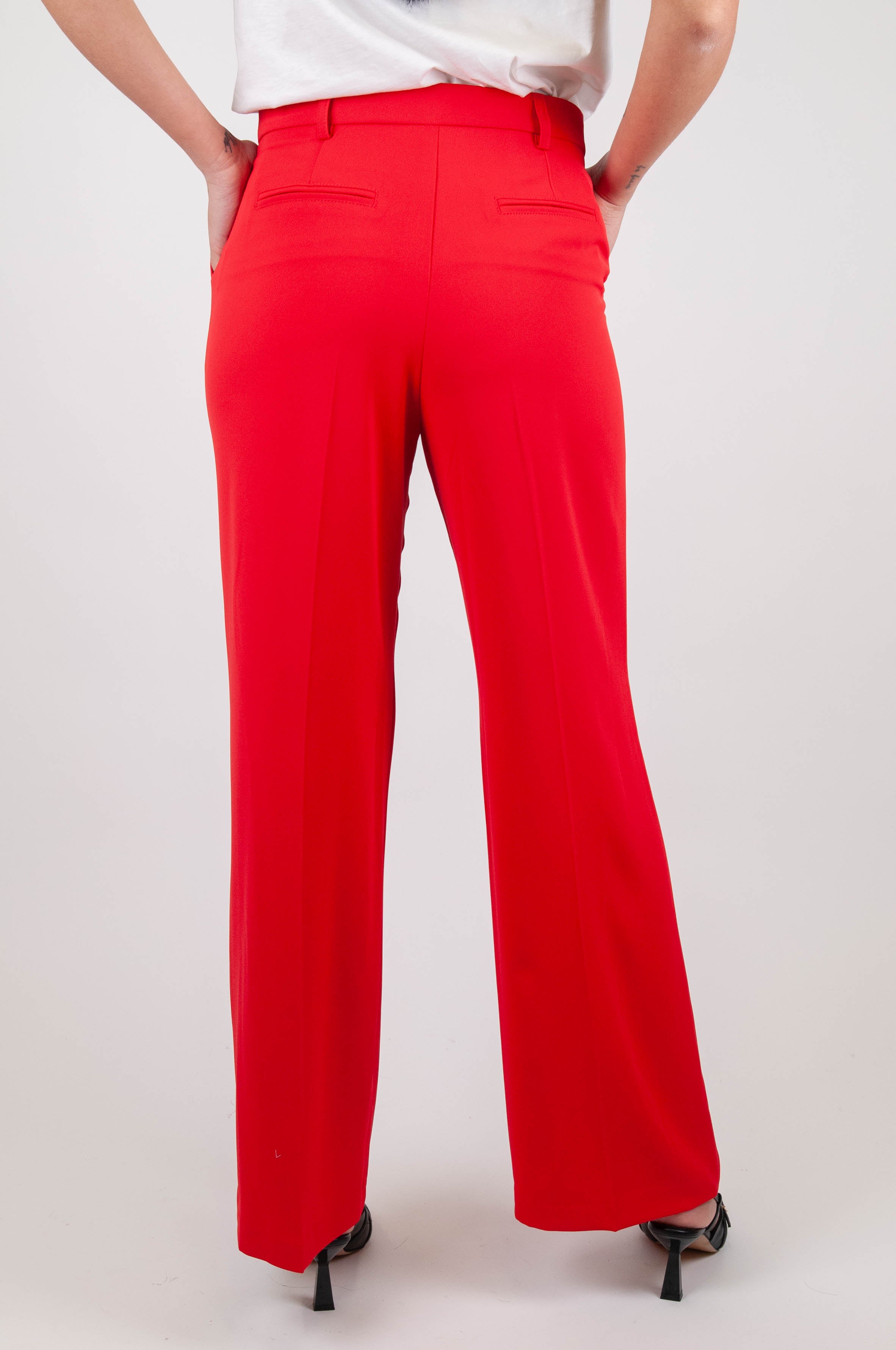 Tension in - Palazzo trousers in fluid fabric