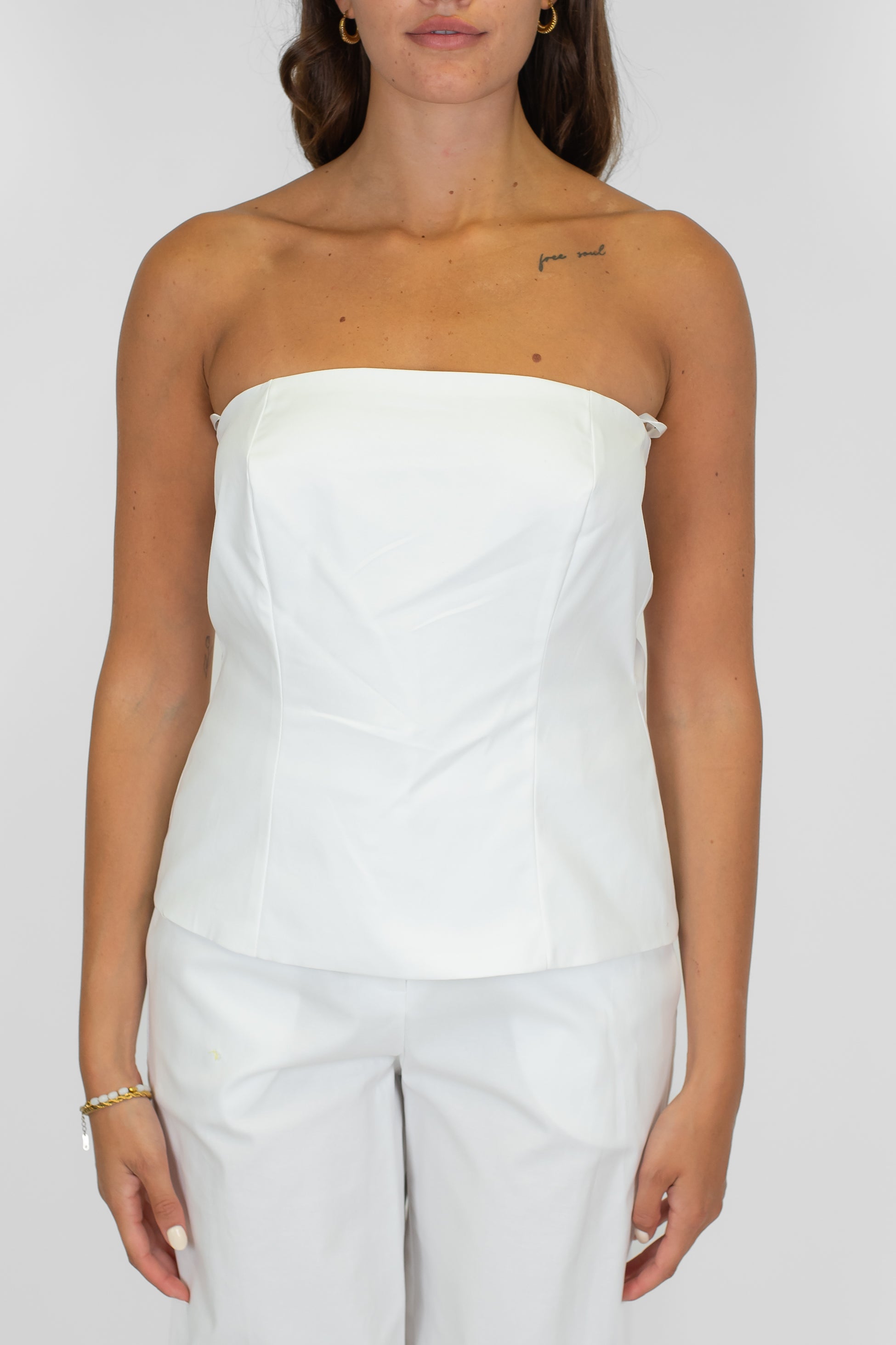 Tensione in - Coordinato in cotone tela paracadute con top a fascia e pantalone palazzo con elastico sul retro