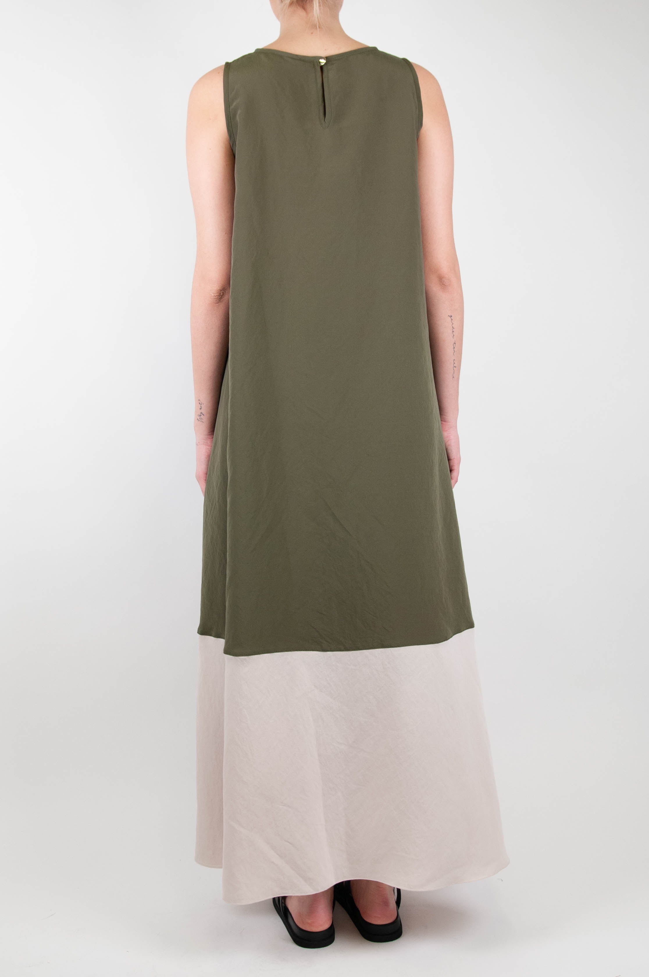 Motel - Long sleeveless dress with contrasting bottom