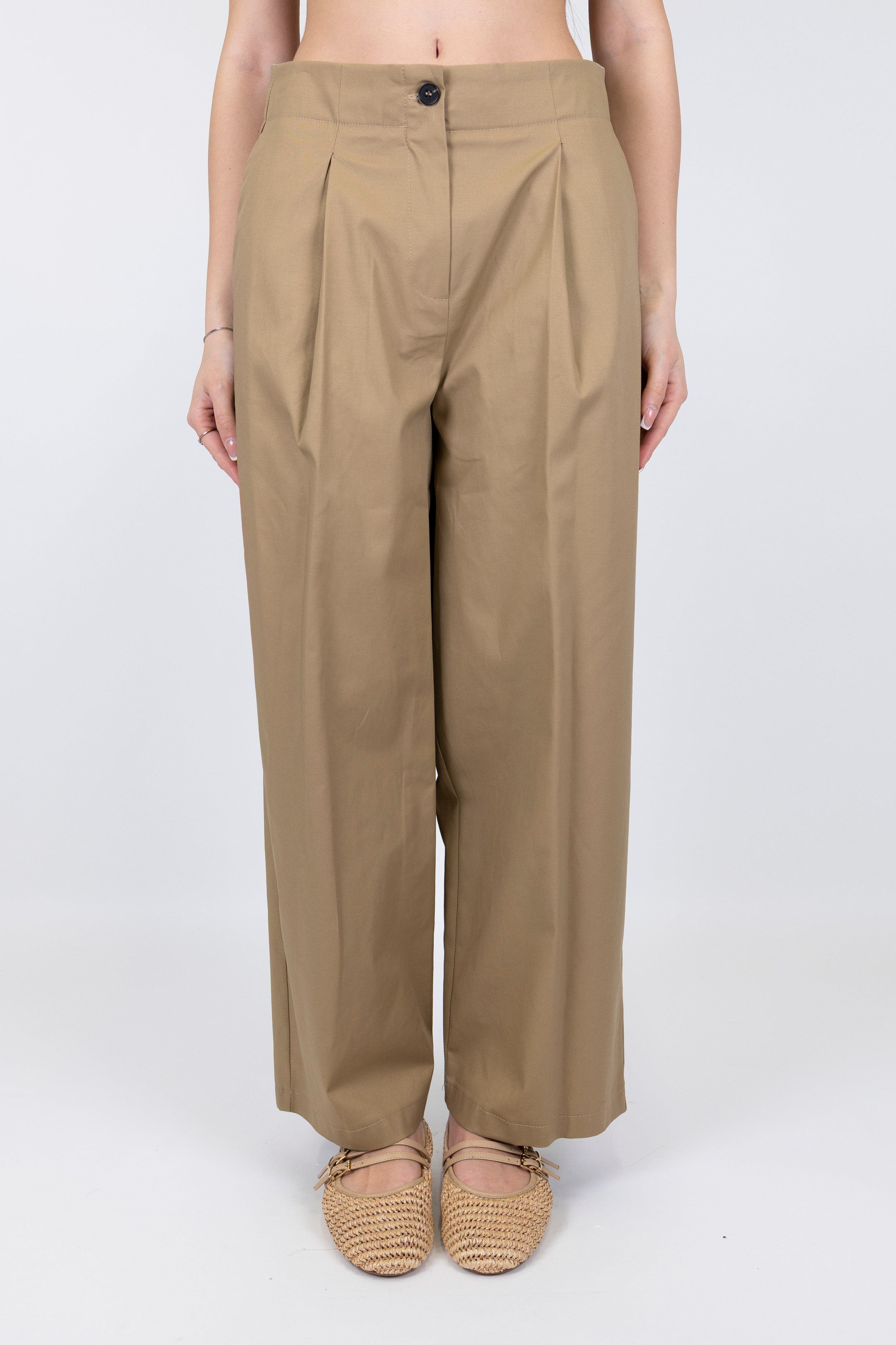 Tensione in - Pantalone regular a gamba ampia in cotone con pinces