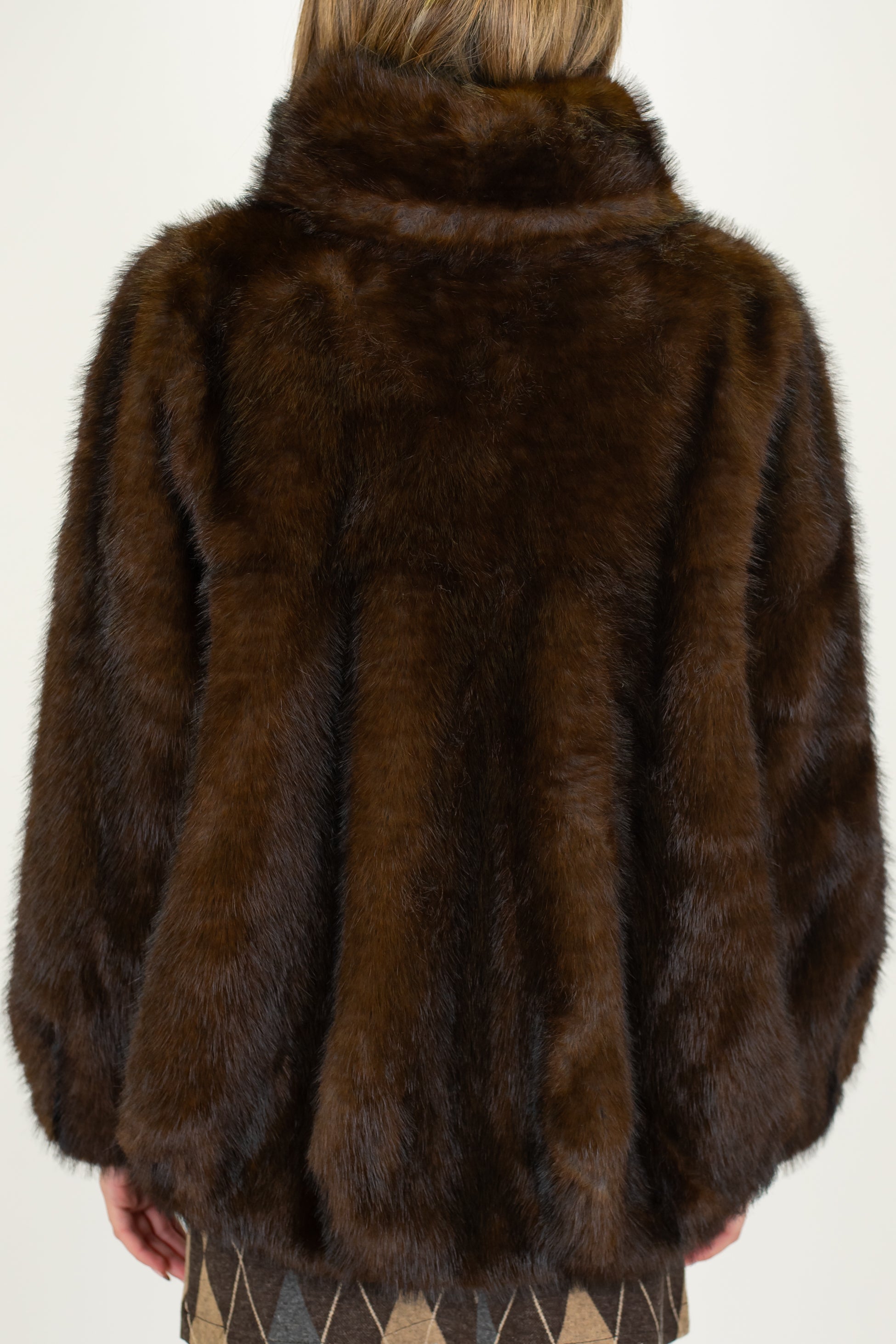 Tensione in - Bomber ecopelliccia con chiusura zip