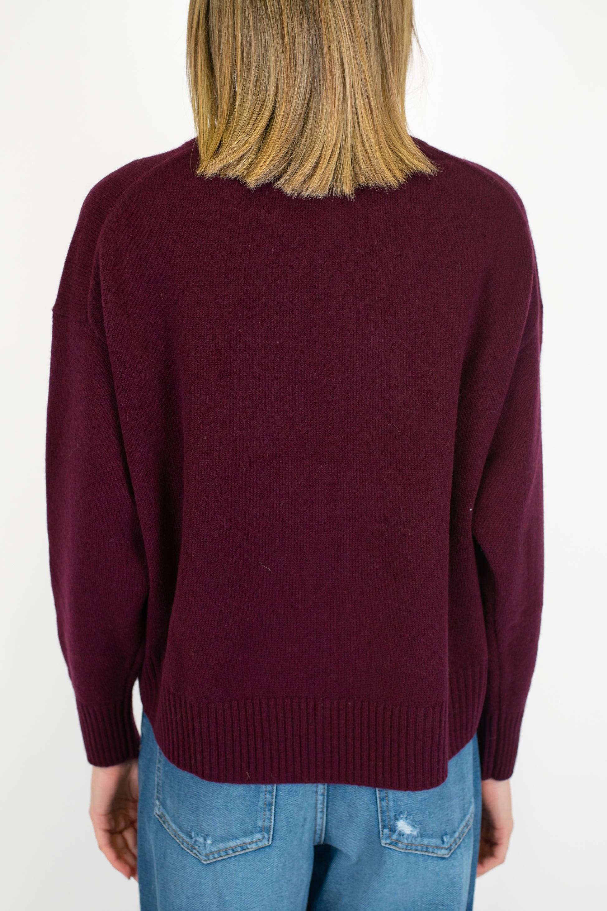 Tensione in - Maglia girocollo a scatola in 100% lana