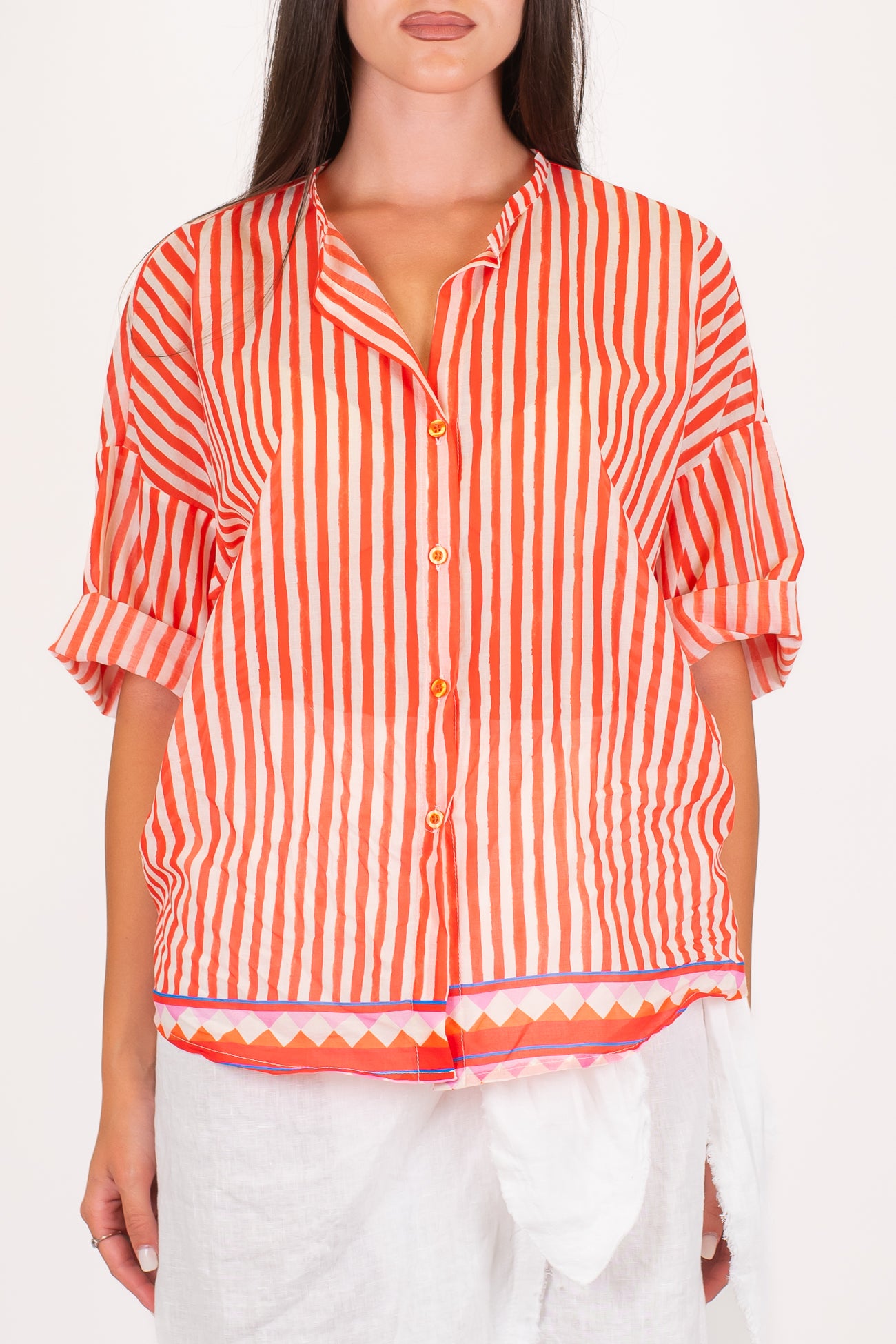 Tensione in - Camicia mezzamanica fantasia righe strette in mussola di cotone con fondo a contrasto
