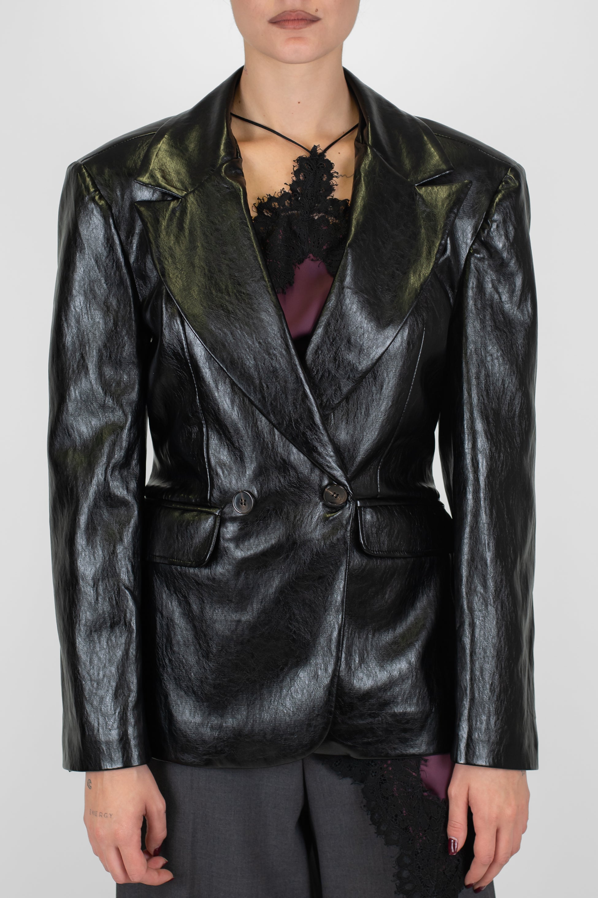 Motel - Giacca doppiopetto in ecopelle con spalline e cinturino sul retro