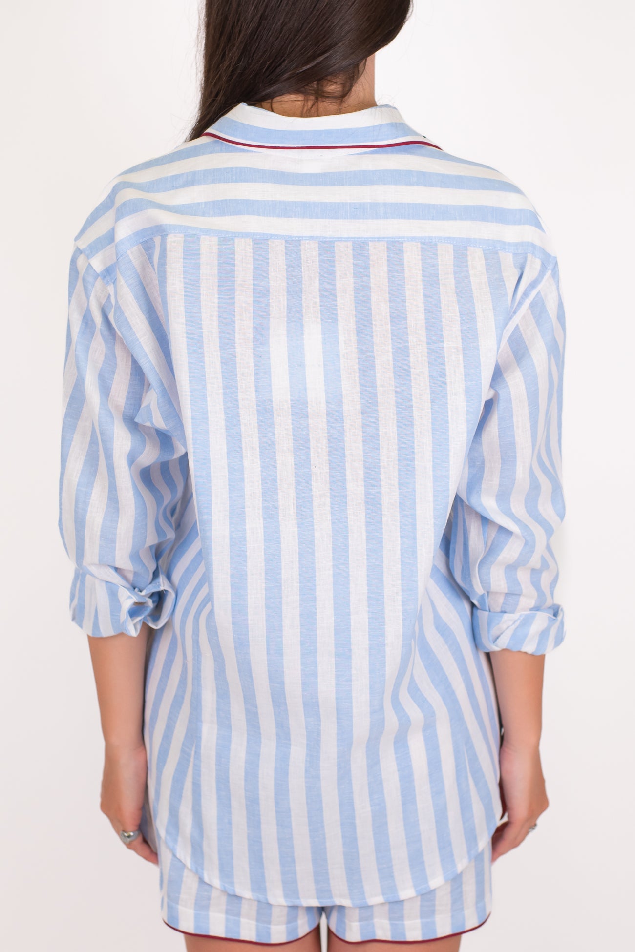 Tensione in - Camicia fantasia a righe in misto lino con profilo a contrasto