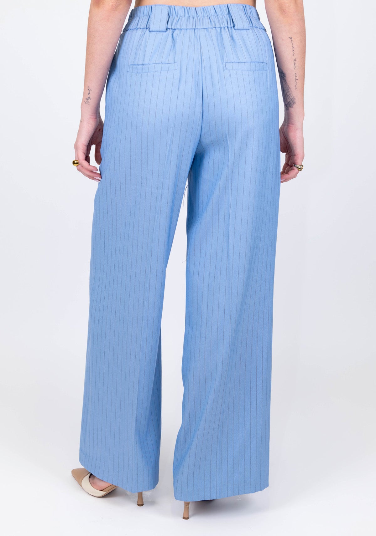 Tensione in - Coordinato gessato gilet e pantalone palazzo