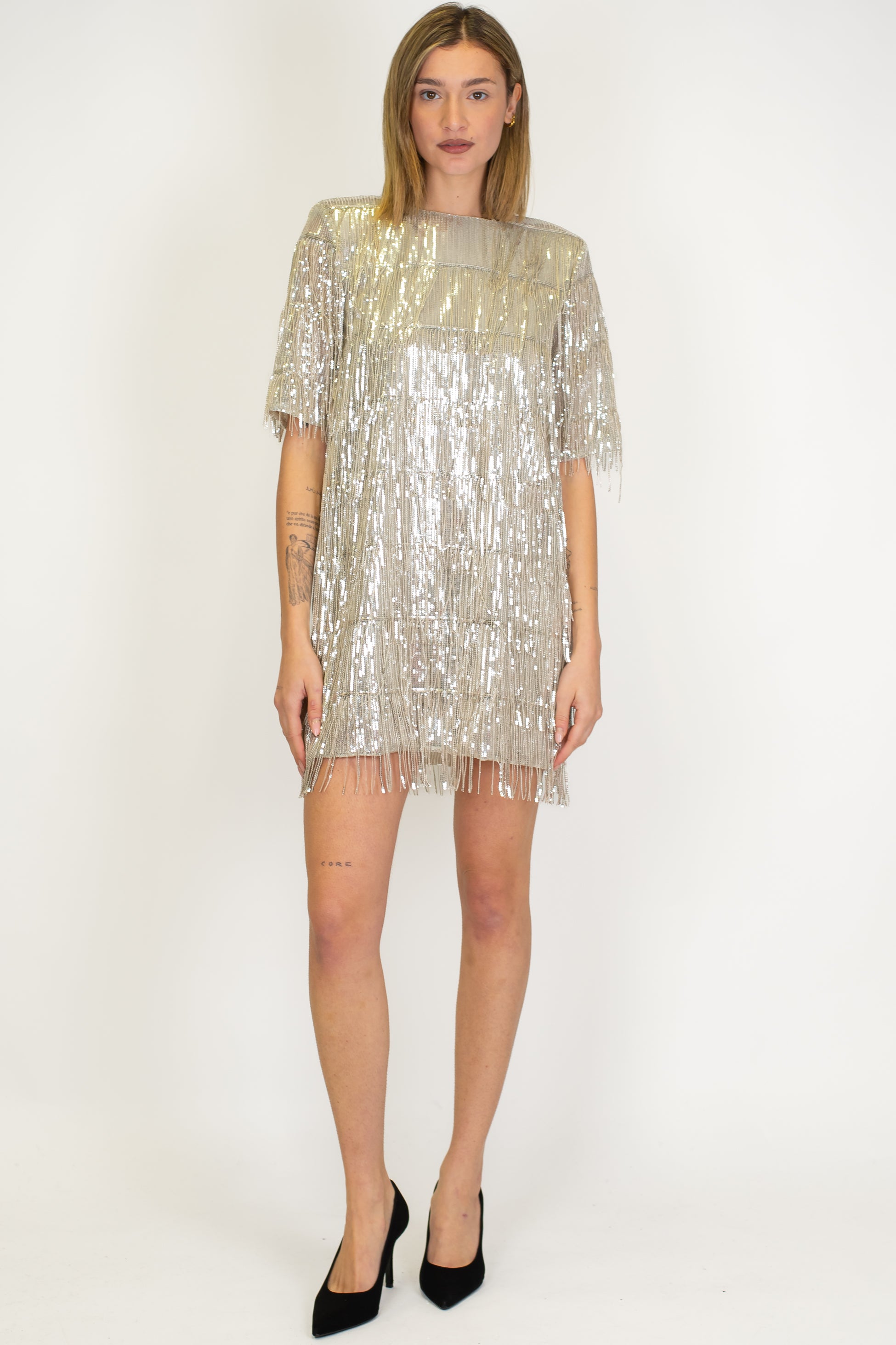 Haveone - Abito corto mezzamanica con frange in paillettes e scollatura sul retro
