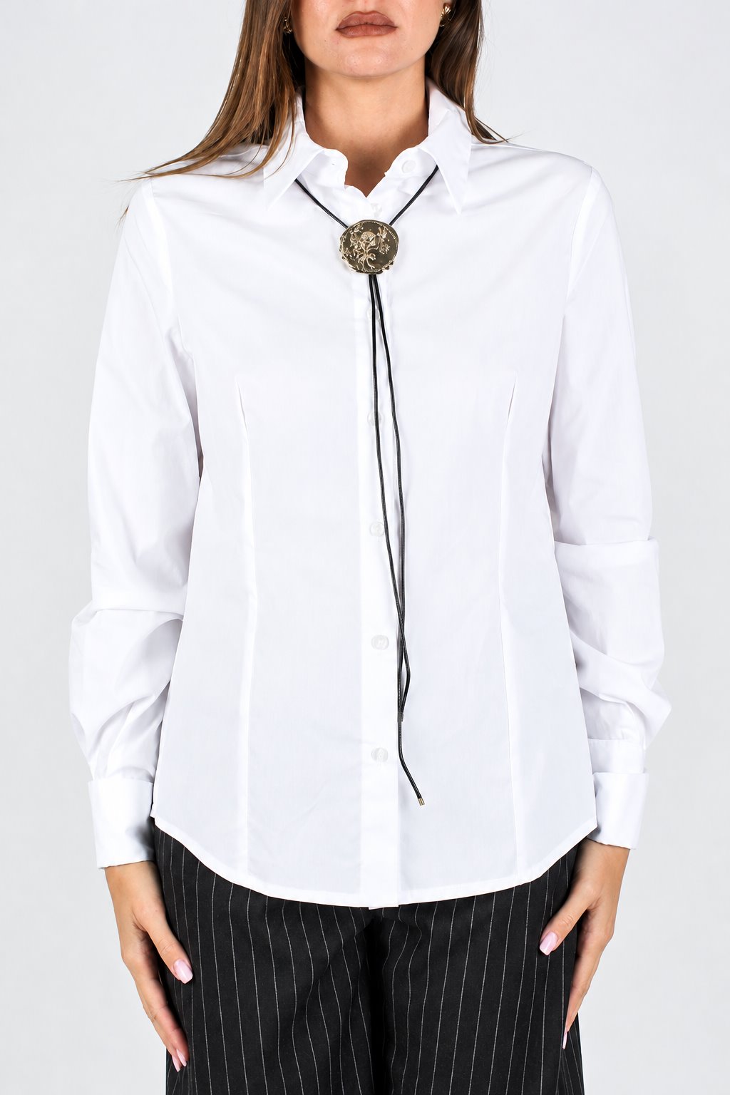 Maryley - Camicia tinta unita con collana western