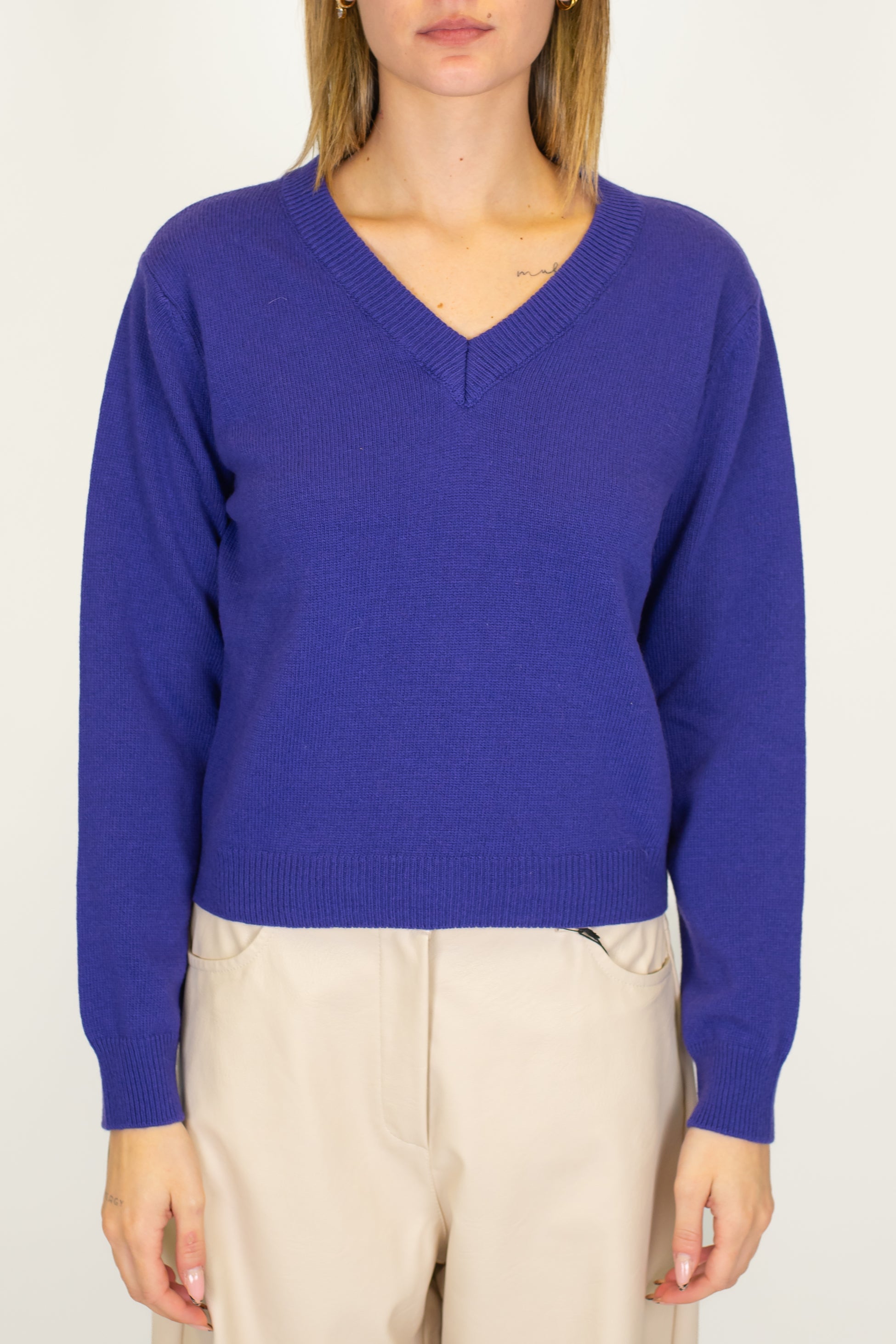 Tensione in - Maglia scollo a V in misto lana e cashmere