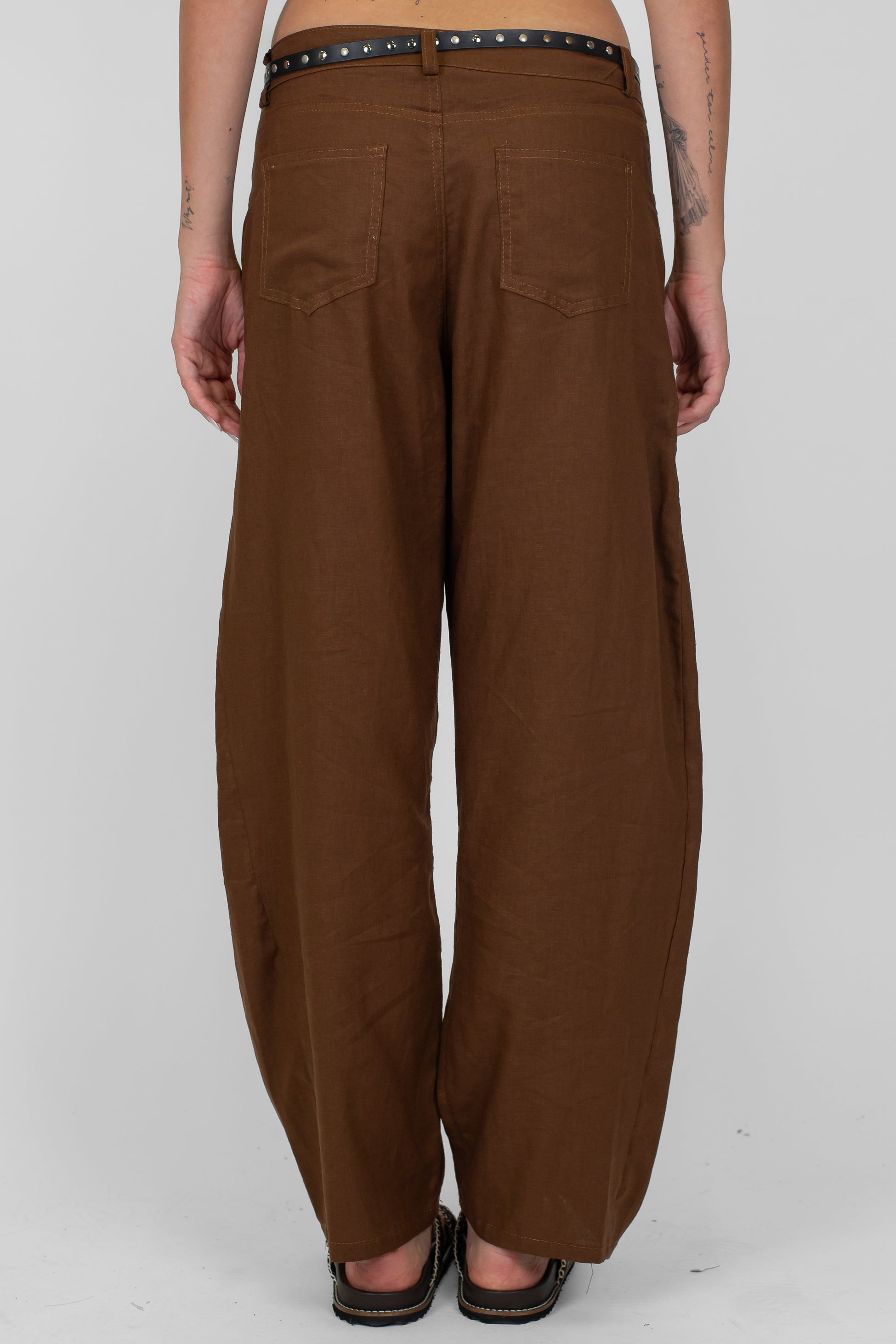 Tensione in - Pantalone balloon in viscosa/lino con cintura in vita