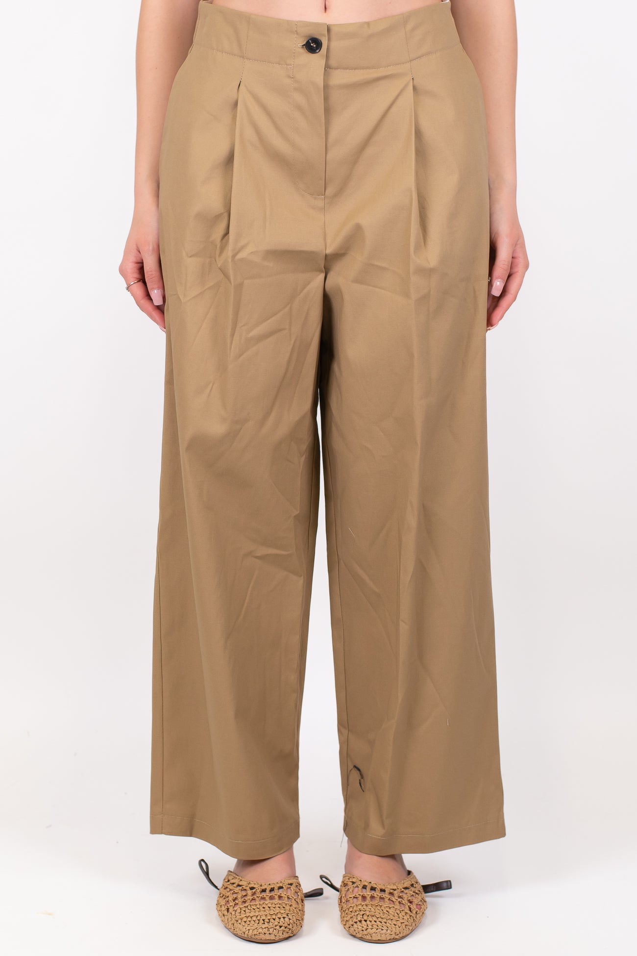 Tensione in - Pantalone regular a gamba ampia in cotone con pinces