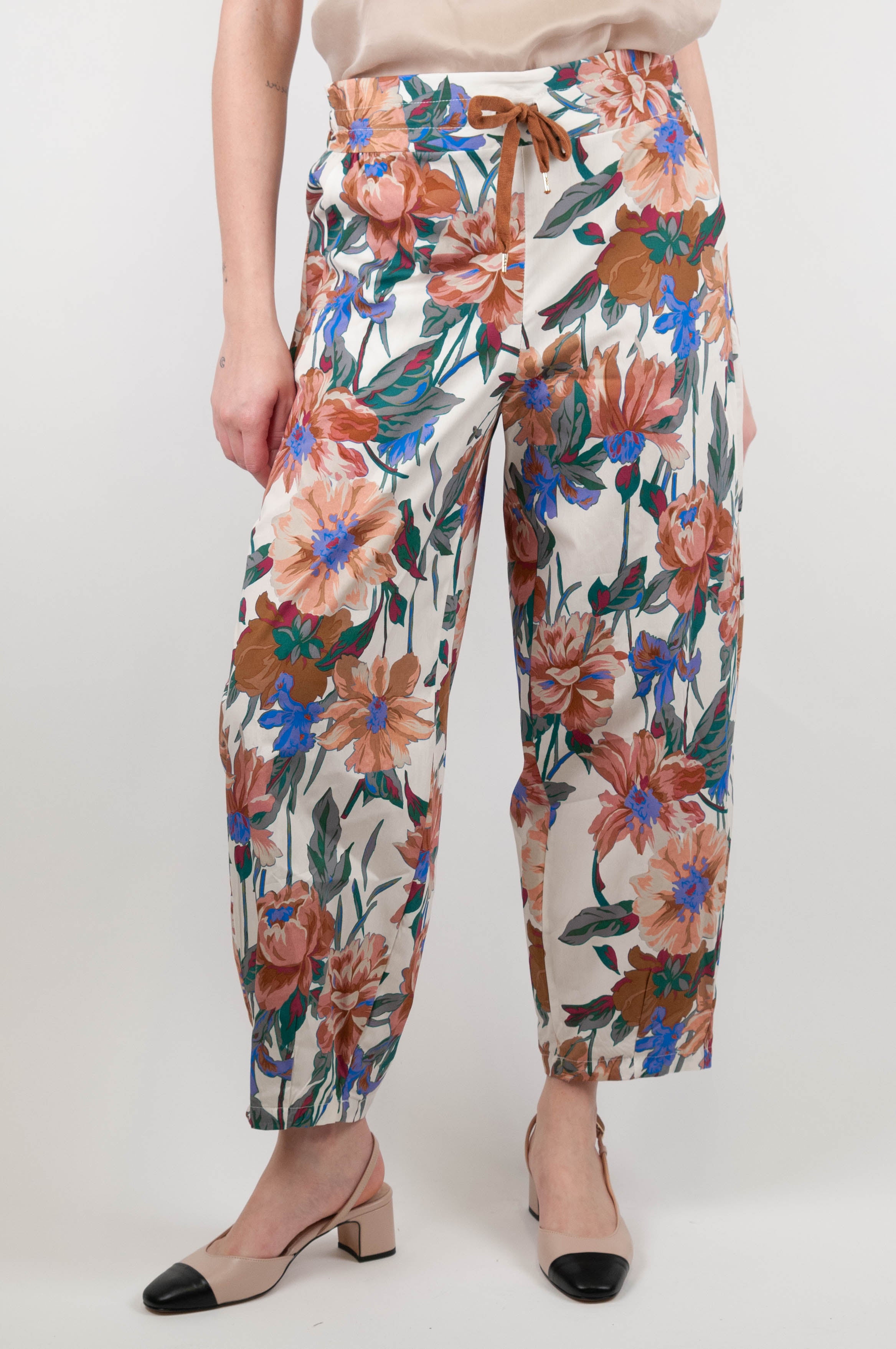 Motel - Trousers with floral patterned drawstring